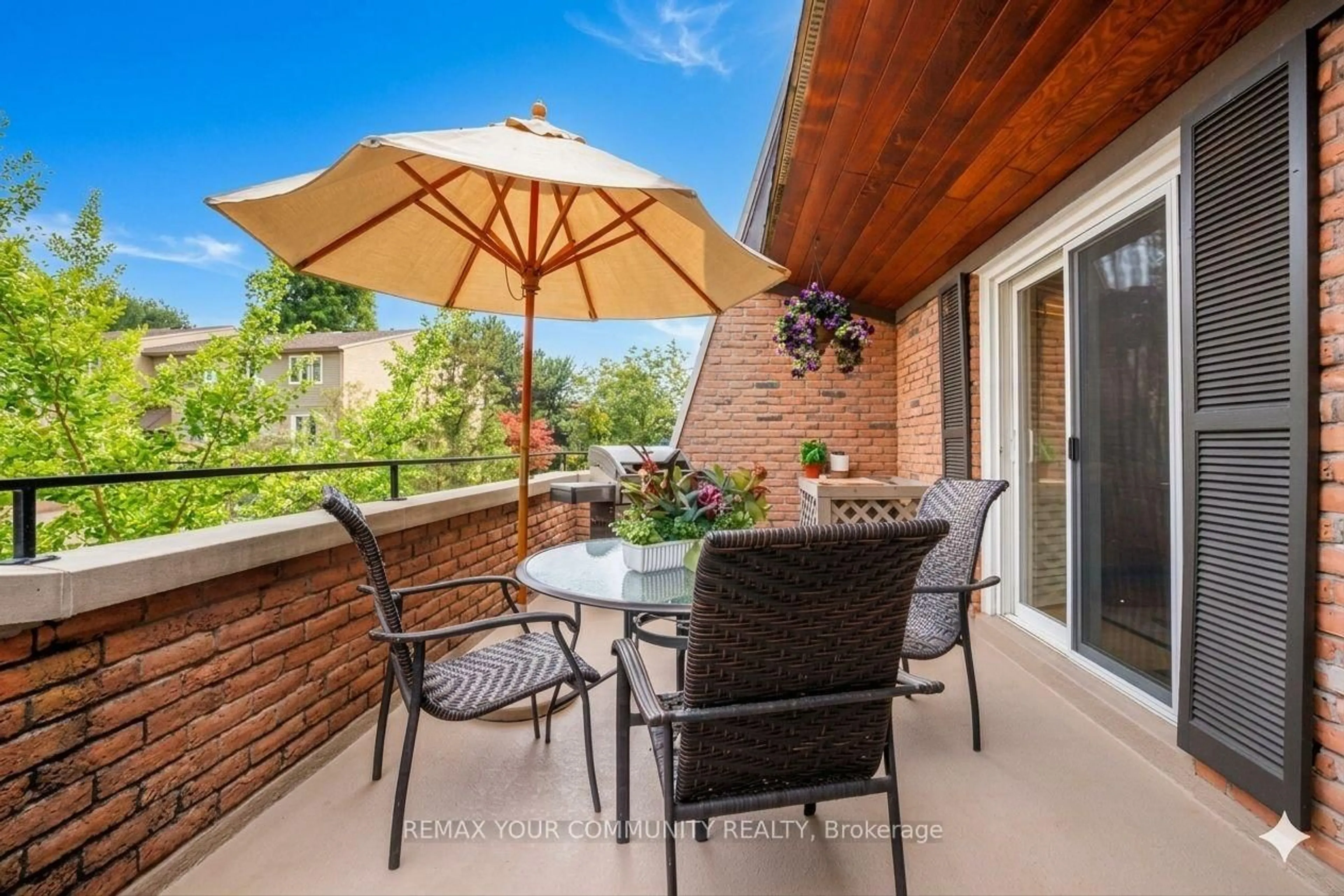 Patio, water/lake/river/ocean view for 26 Quail Valley Dr, Markham Ontario L3T 4R3