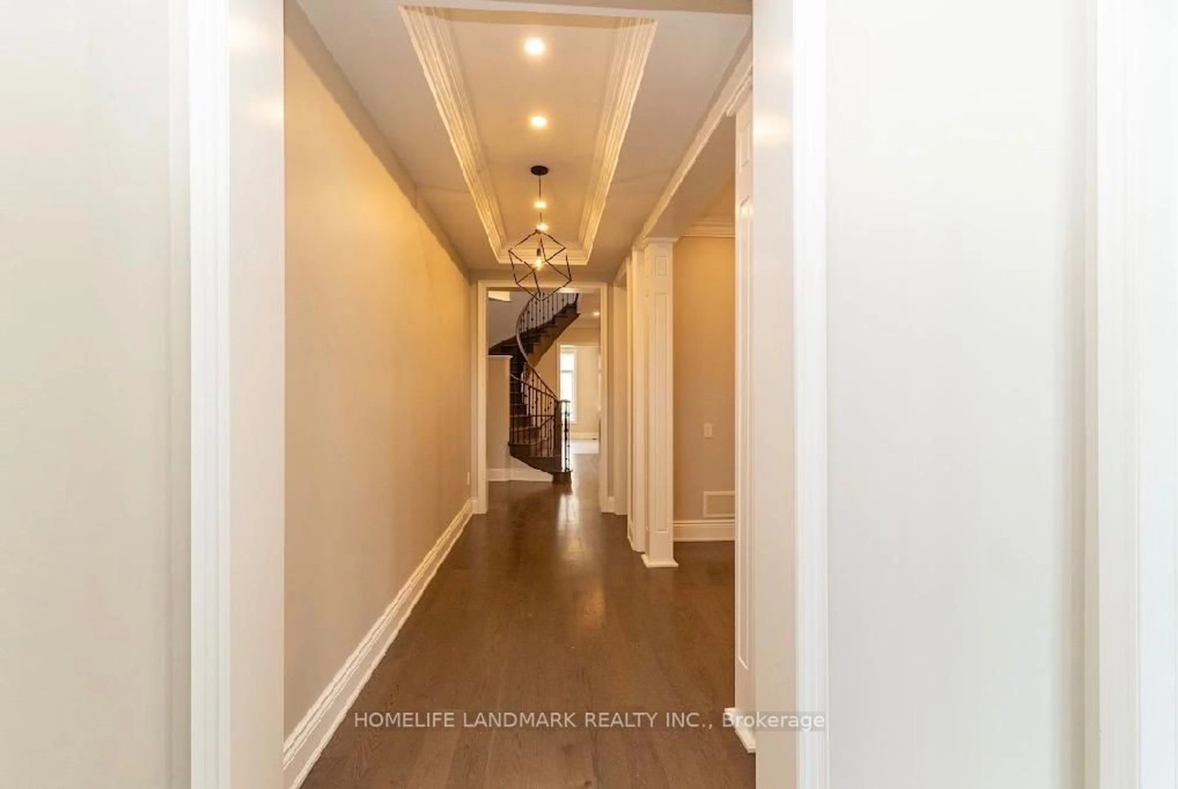 Indoor foyer for 15 Little Celeste Crt, Vaughan Ontario L6A 4Z7