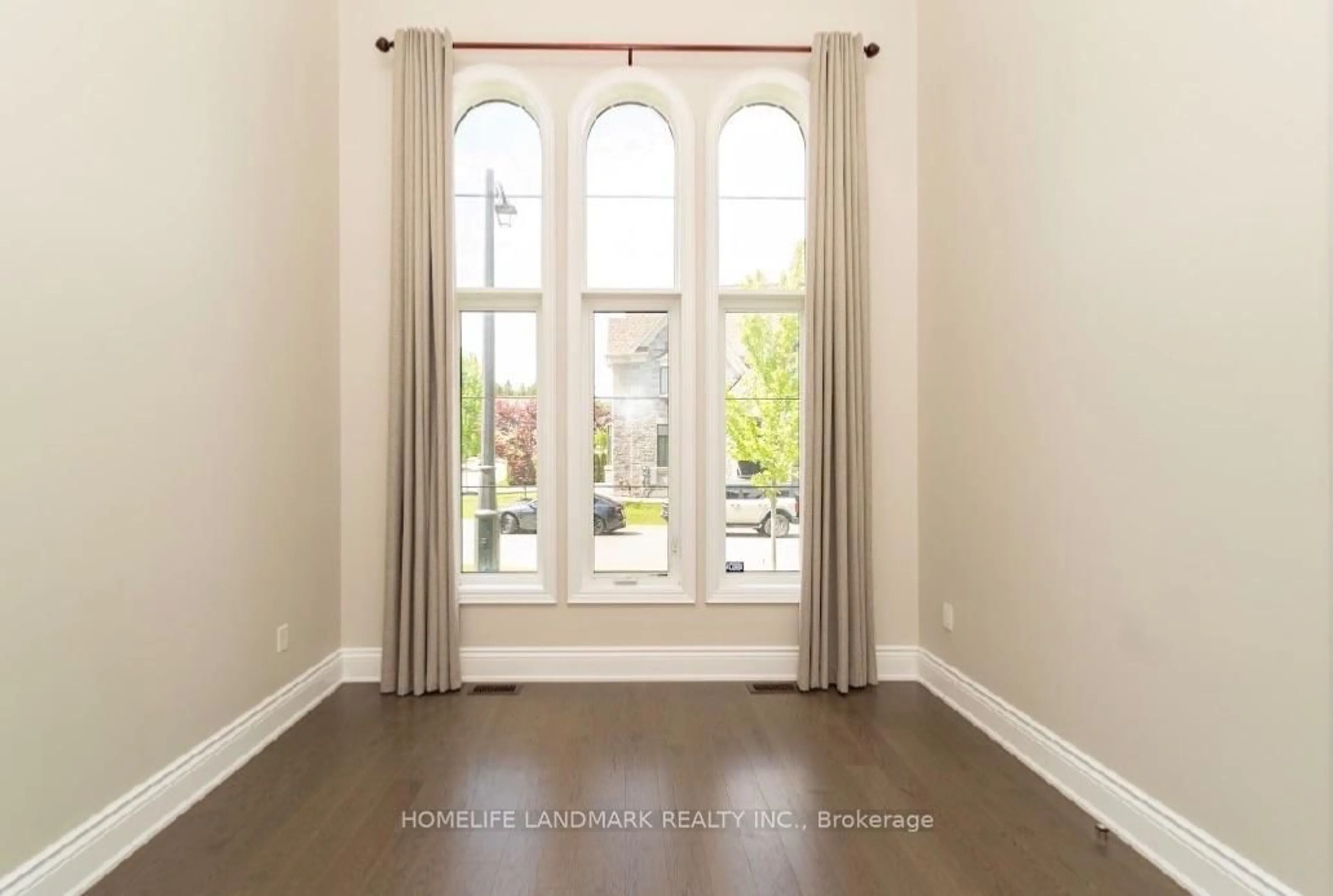 Indoor entryway for 15 Little Celeste Crt, Vaughan Ontario L6A 4Z7
