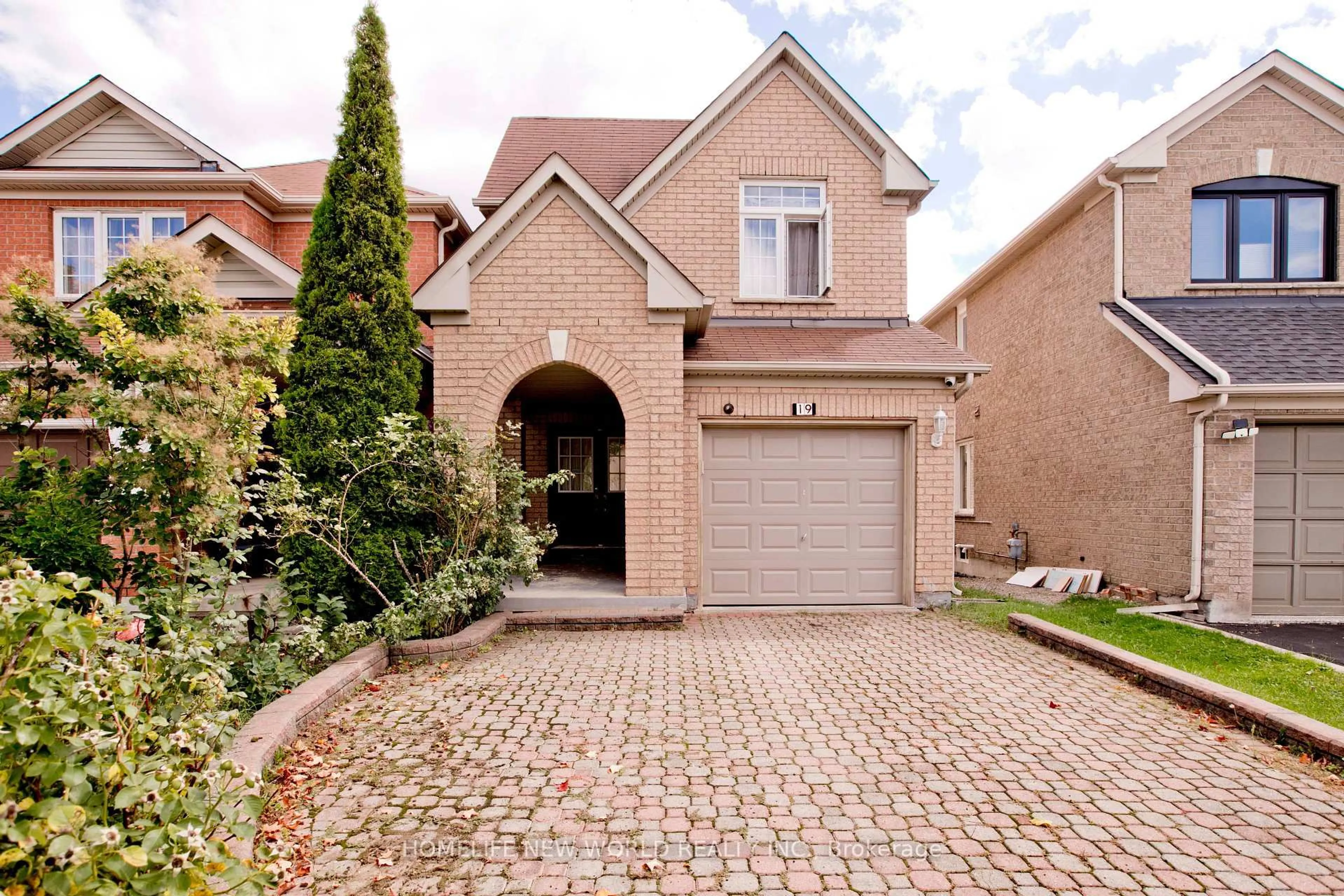 Home with brick exterior material, street for 19 Charles Brown Rd, Markham Ontario L3S 4T3