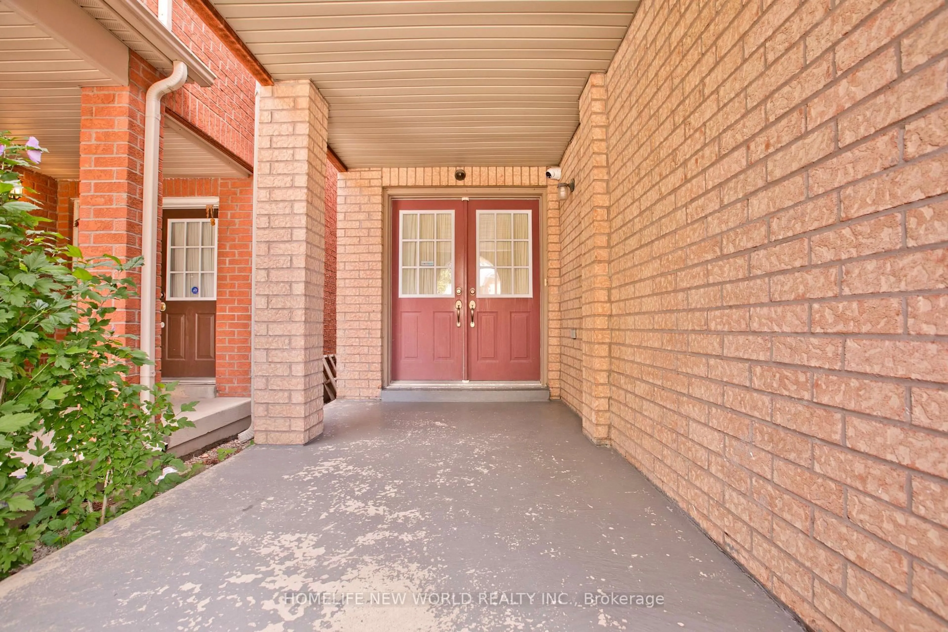 Indoor entryway for 19 Charles Brown Rd, Markham Ontario L3S 4T3