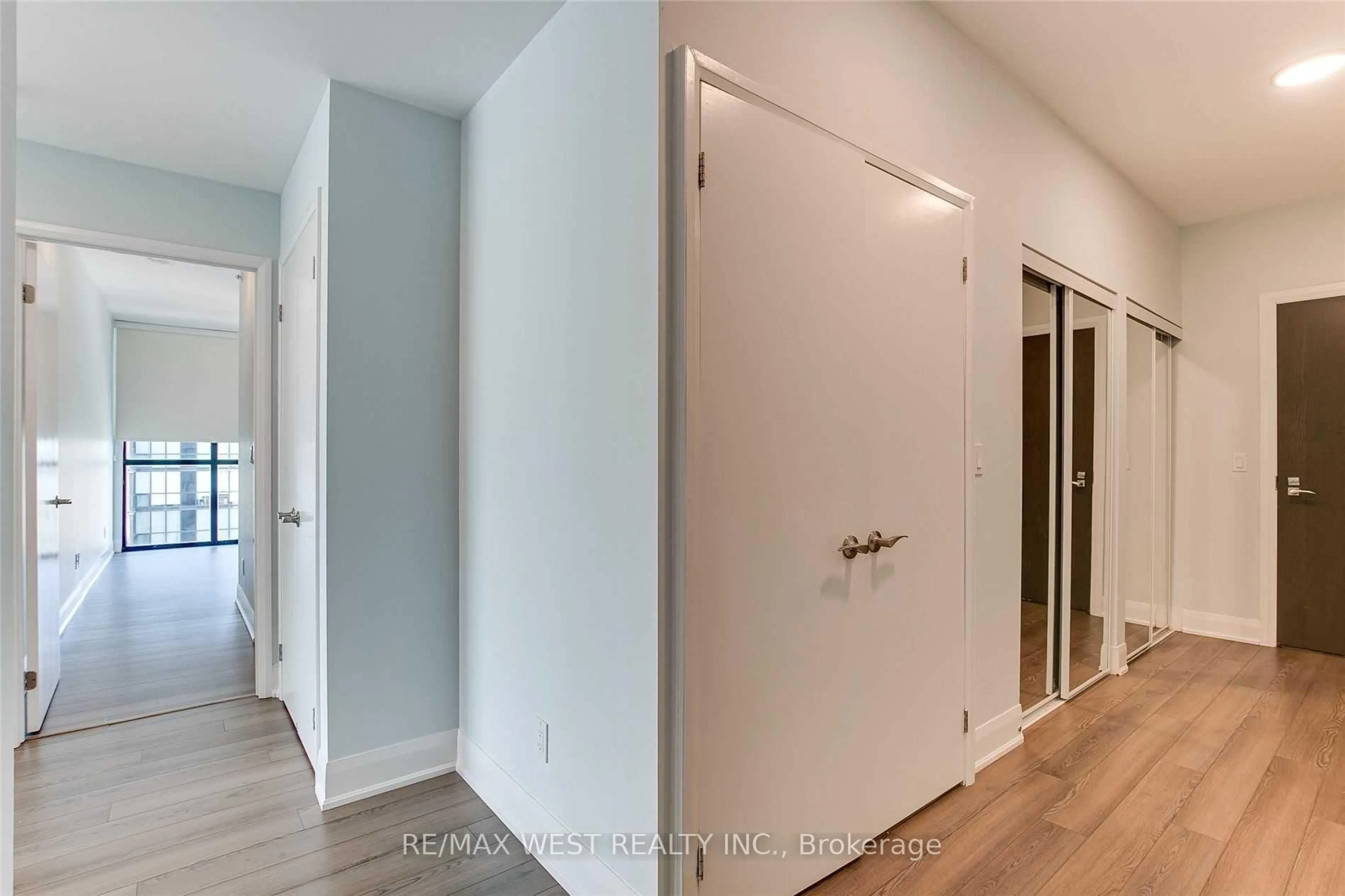 Indoor entryway for 2900 Highway 7 #3203, Vaughan Ontario L4K 0G3