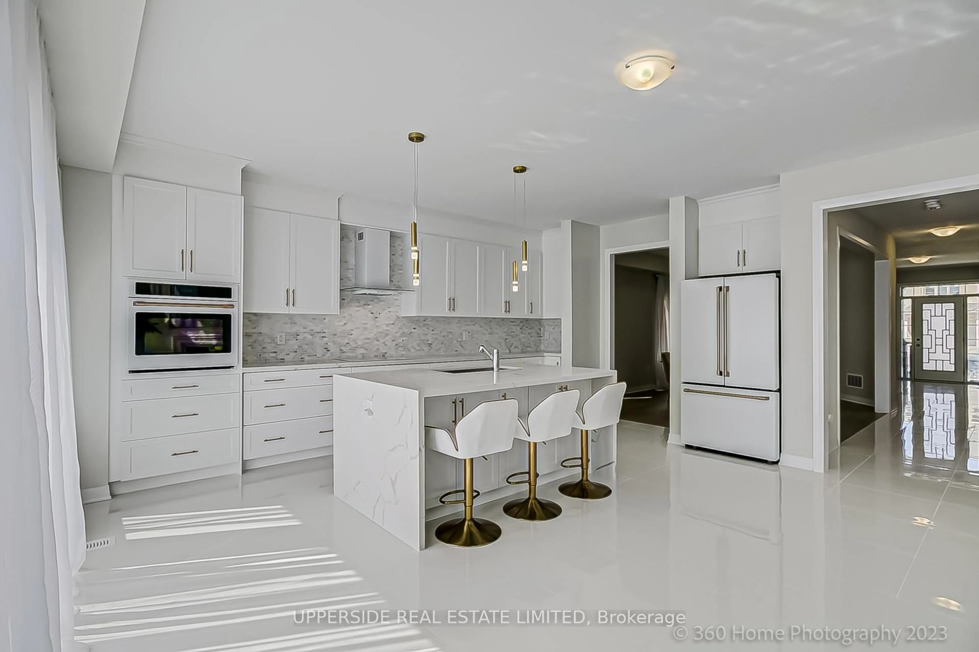 Unknown for 1702 CORSAL Crt, Innisfil Ontario L9S 0P9