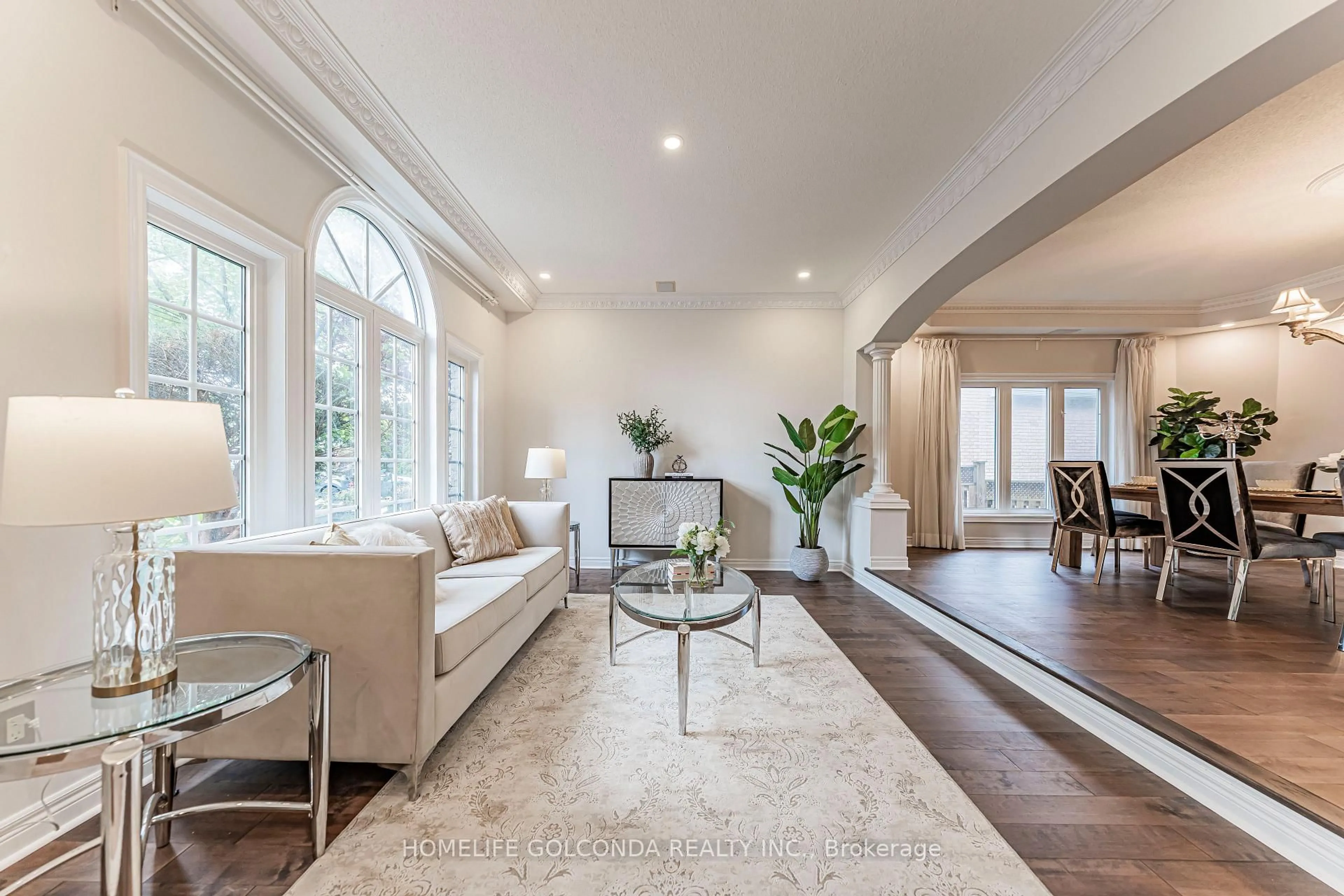 Living room with furniture, unknown for 30 Goldring Cres, Markham Ontario L6C 1Y6