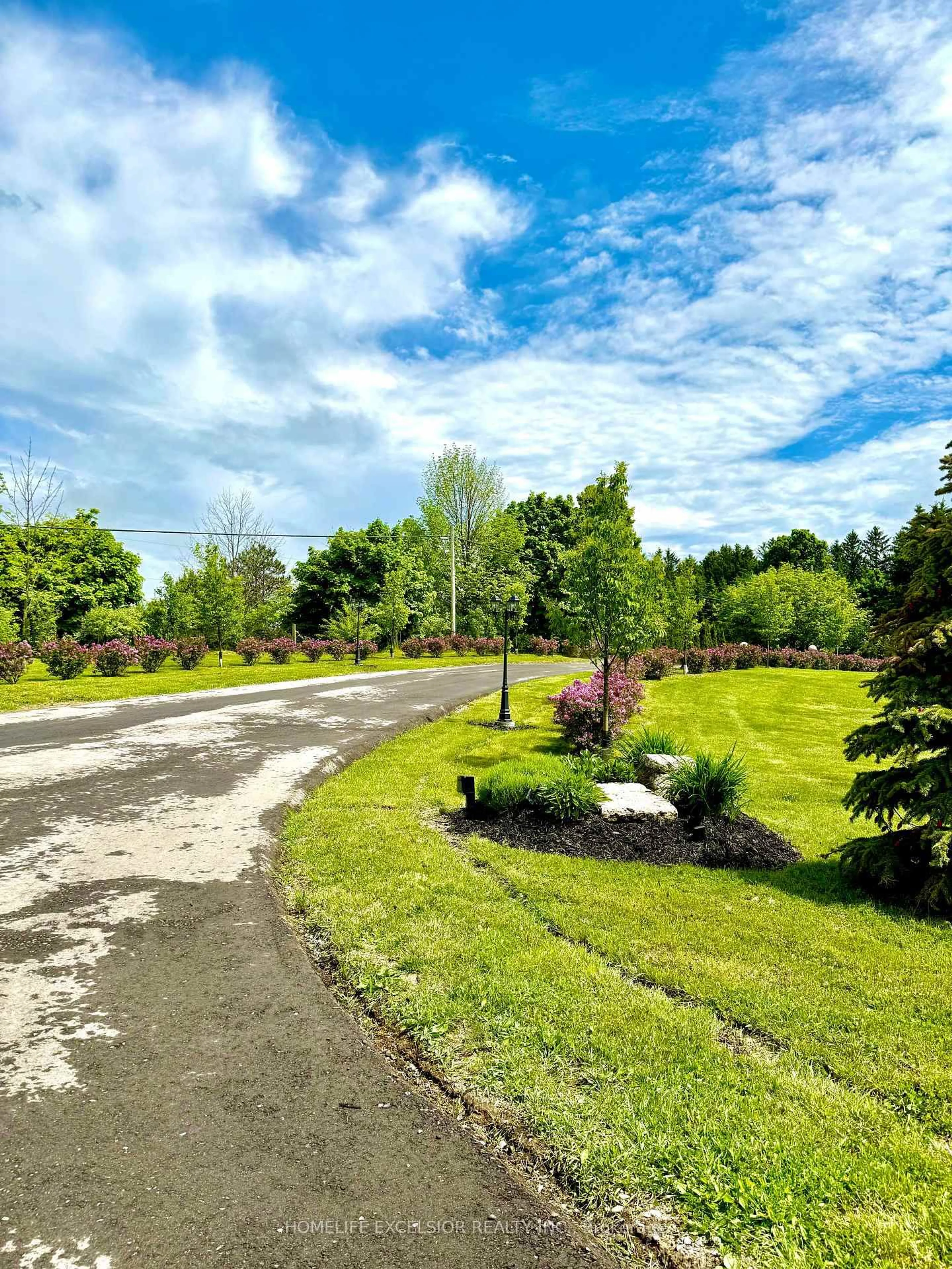 A pic from outside/outdoor area/front of a property/back of a property/a pic from drone, unknown for 14428 Mccowan Rd, Whitchurch-Stouffville Ontario L4A 7X5