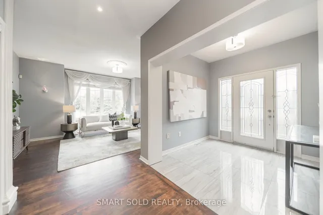 16 Courtney Cres, Richmond Hill 3