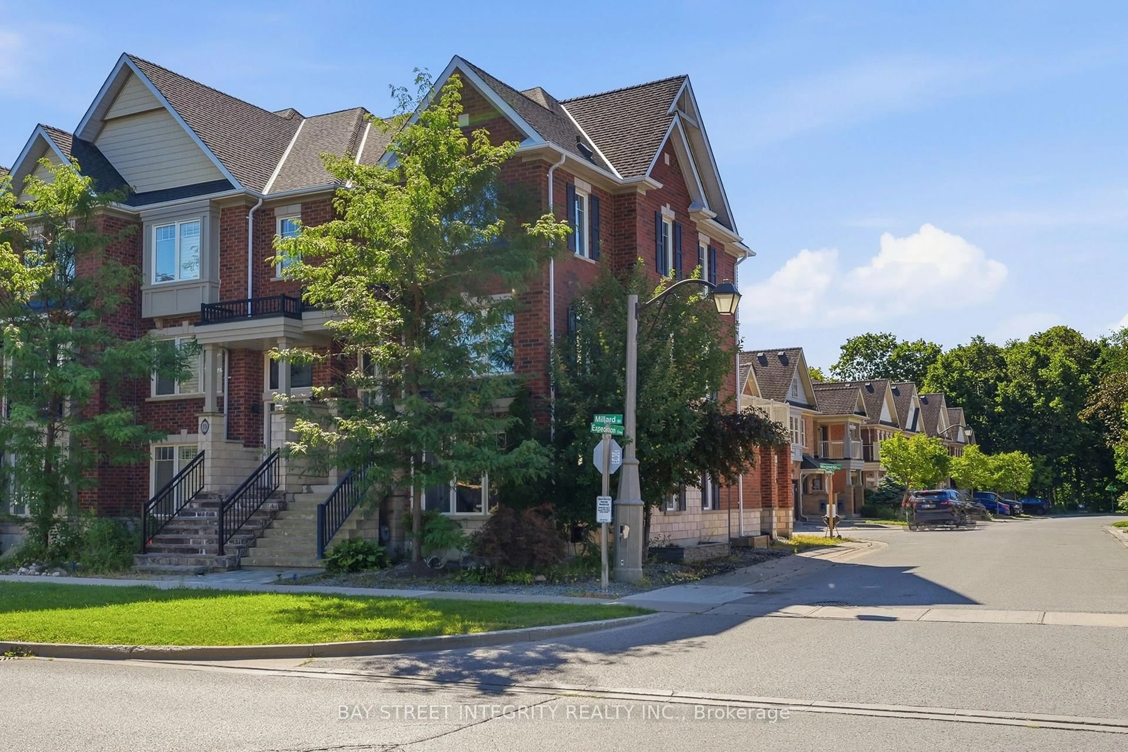 Unknown for 980 Millard St, Whitchurch-Stouffville Ontario L4A 0T2