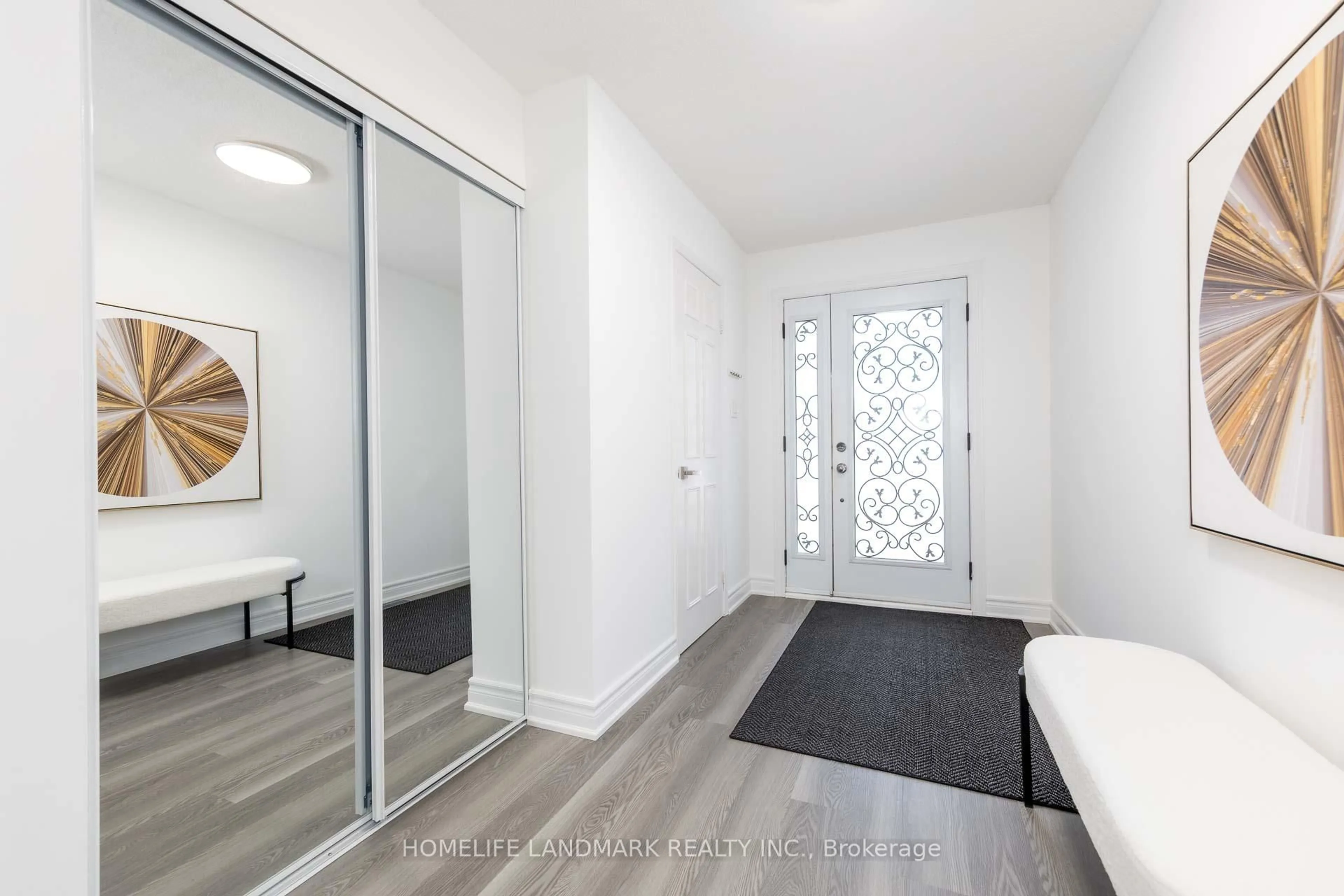 Indoor entryway for 116 Jaimie Rd, Vaughan Ontario L4J 6A5