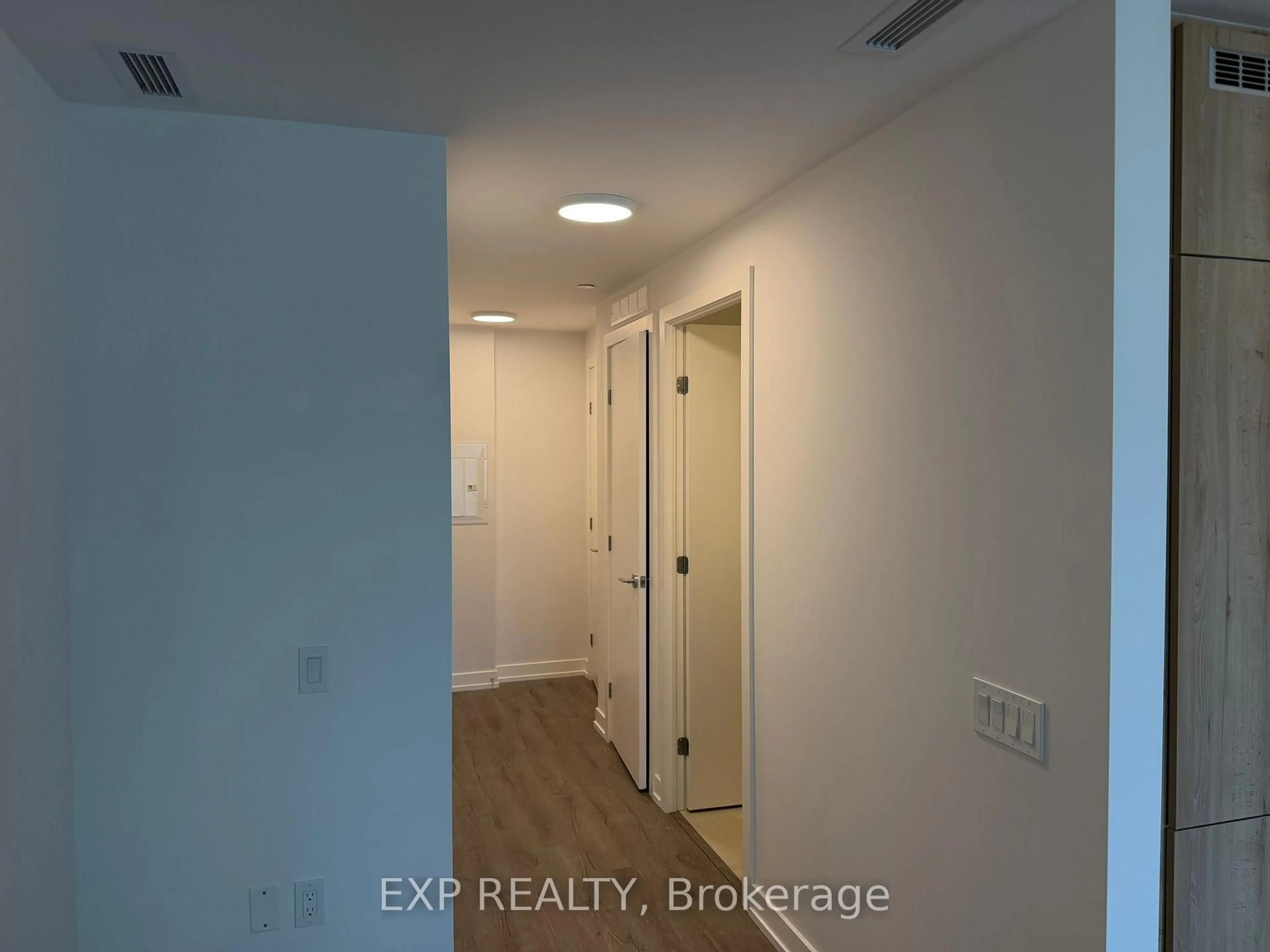 A pic of a room for 2101-5 Meadowdale Rd, Vaughan Ontario L4K 0C7