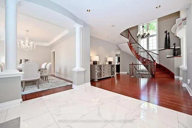 2 Winterberry Dr, Markham 5
