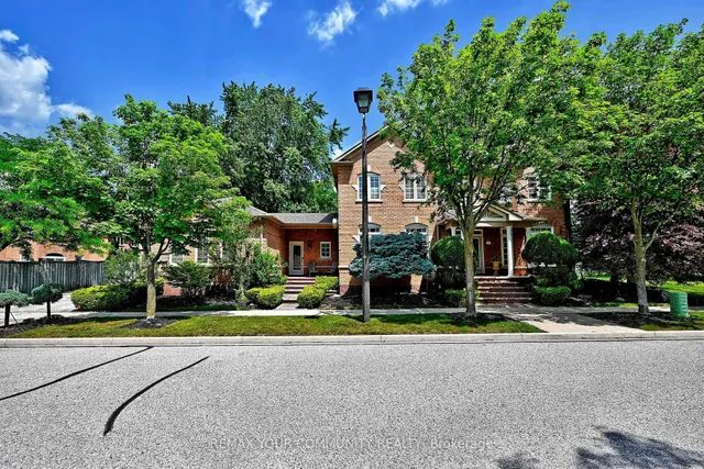 2 Winterberry Dr, Markham 2
