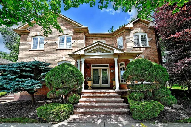 2 Winterberry Dr, Markham 4