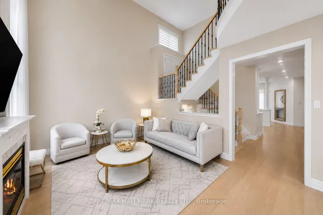 101 Ravine Edge Dr, Richmond Hill 3