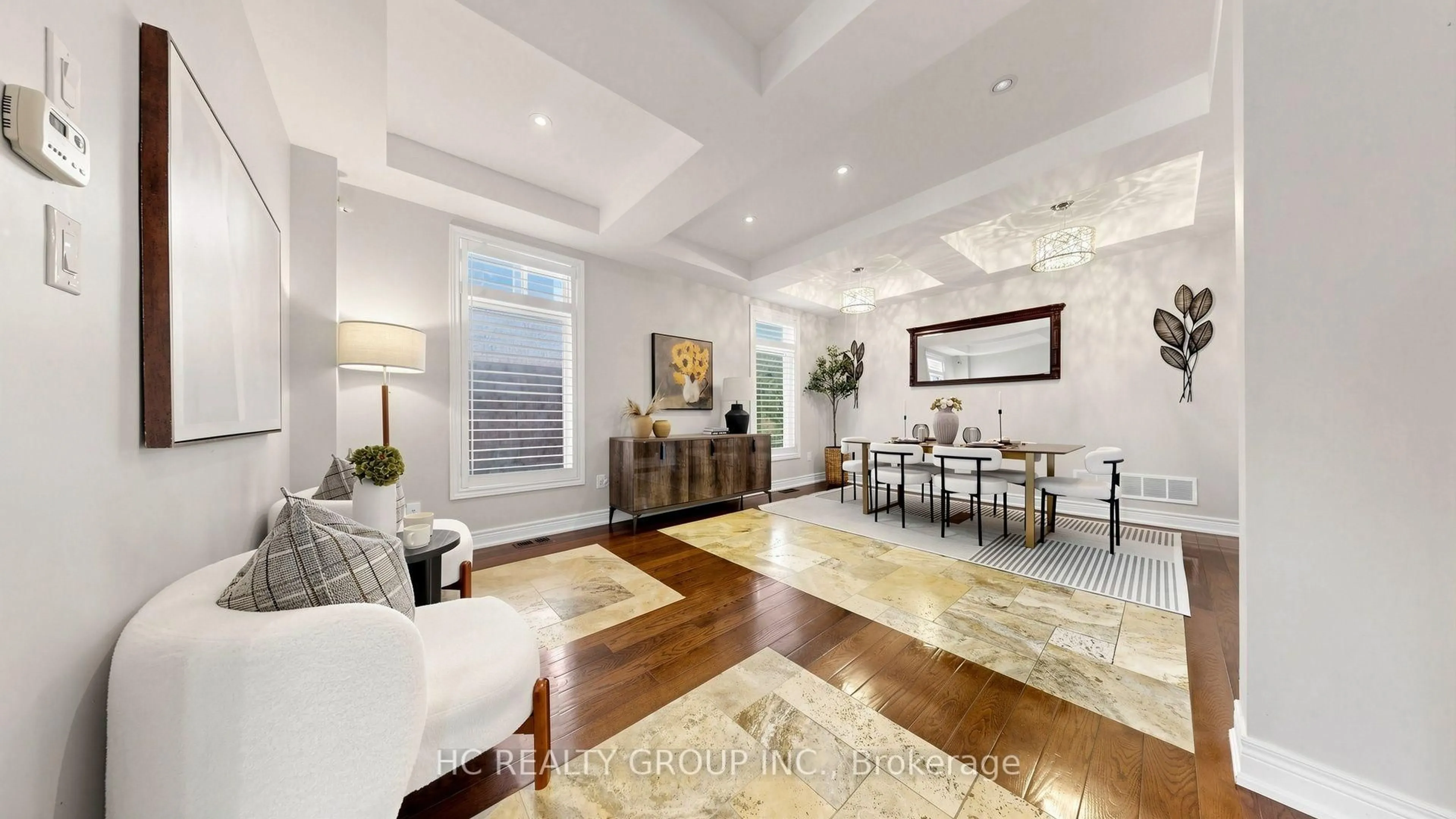 Living room with furniture, unknown for 60 Oak Ave, Richmond Hill Ontario L4C 6R7