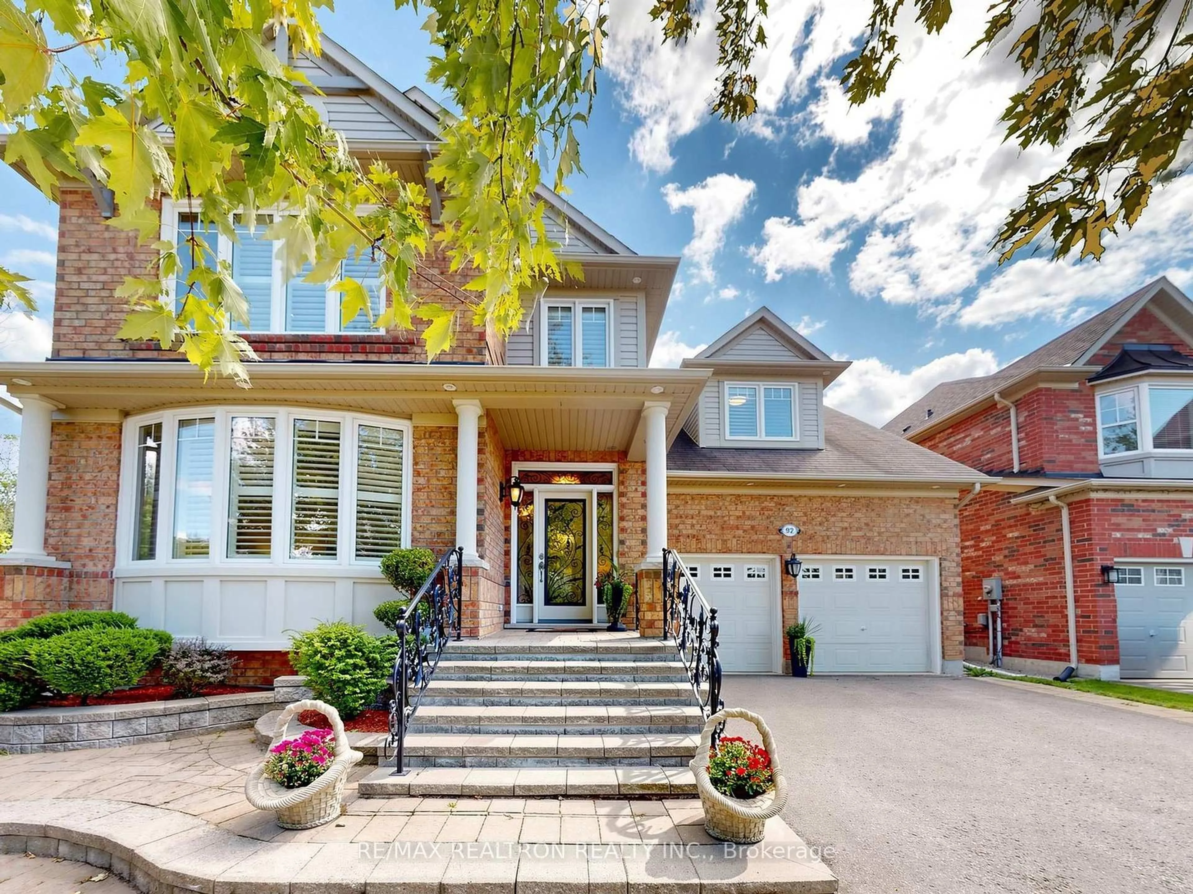Home with brick exterior material, street for 92 Clausfarm Lane, Whitchurch-Stouffville Ontario L4A 0M1