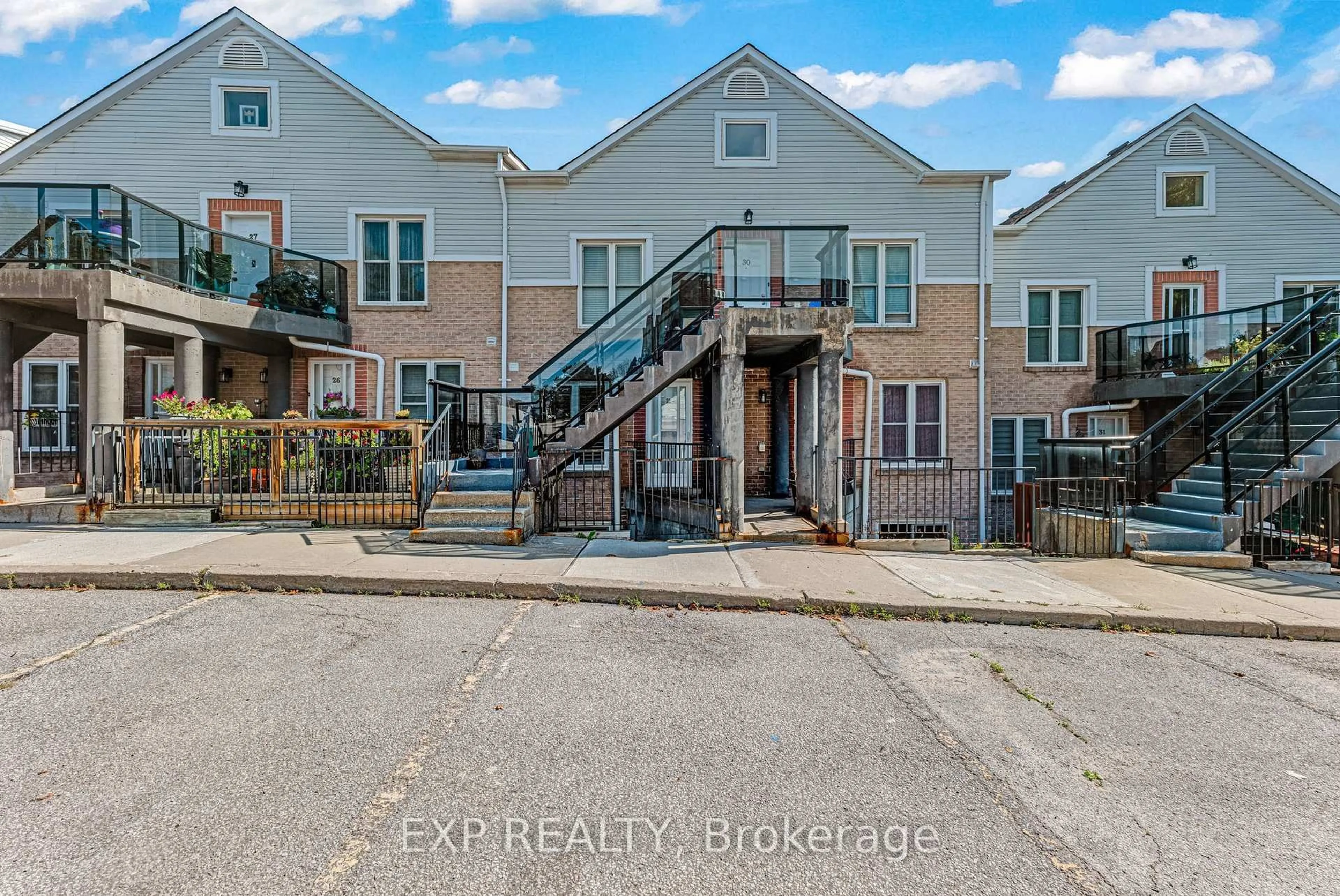 Unknown for 115 Main St #28, Newmarket Ontario L3Y 8J2