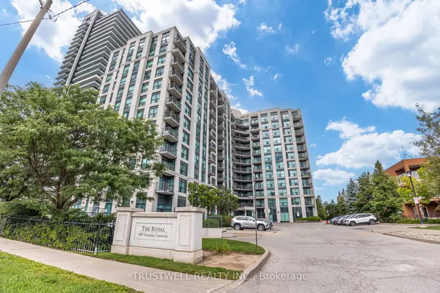 185 Oneida Cres #808, Richmond Hill 4