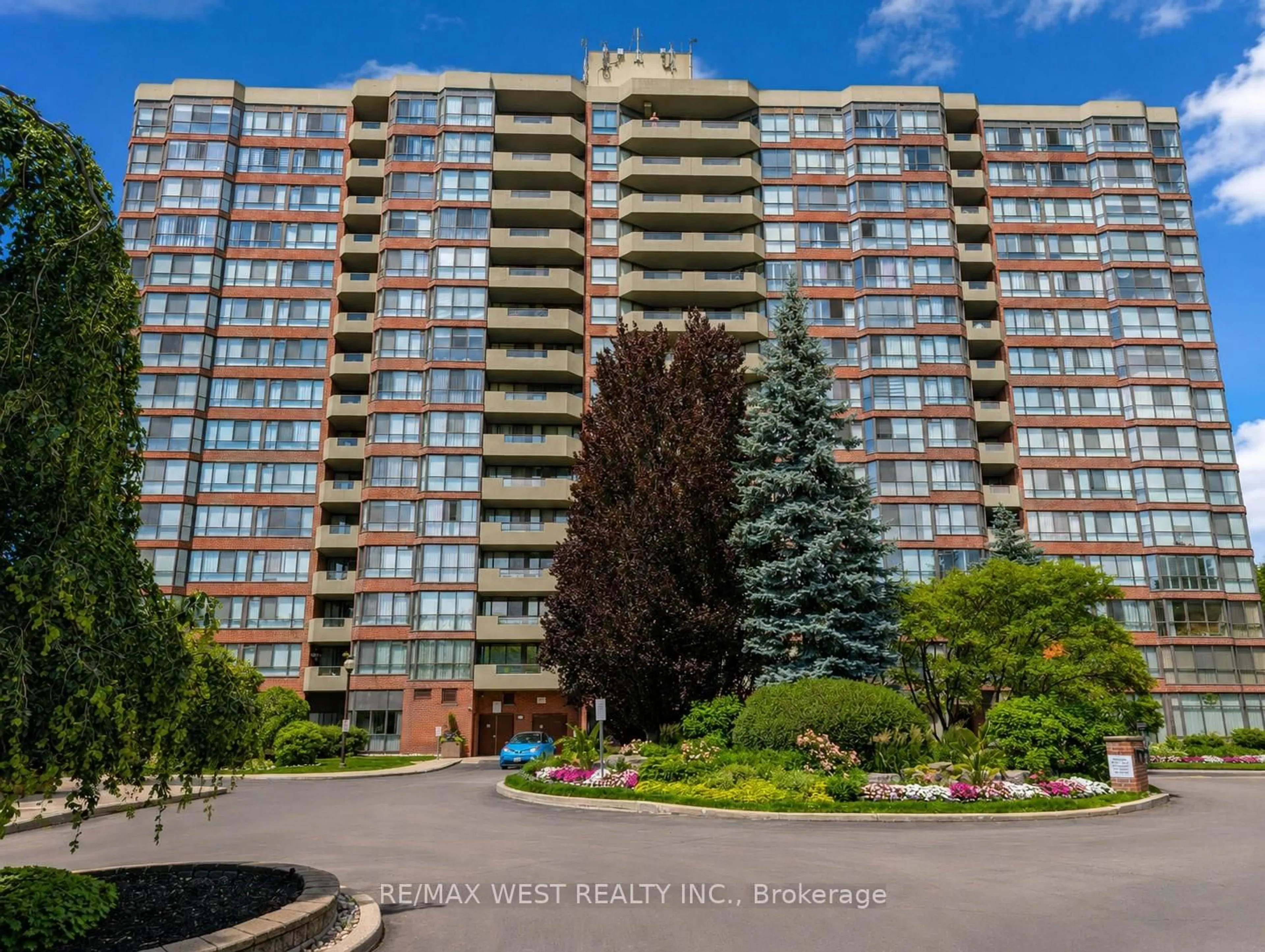 Unknown for 100 Observatory Lane #502, Richmond Hill Ontario L4C 1T4