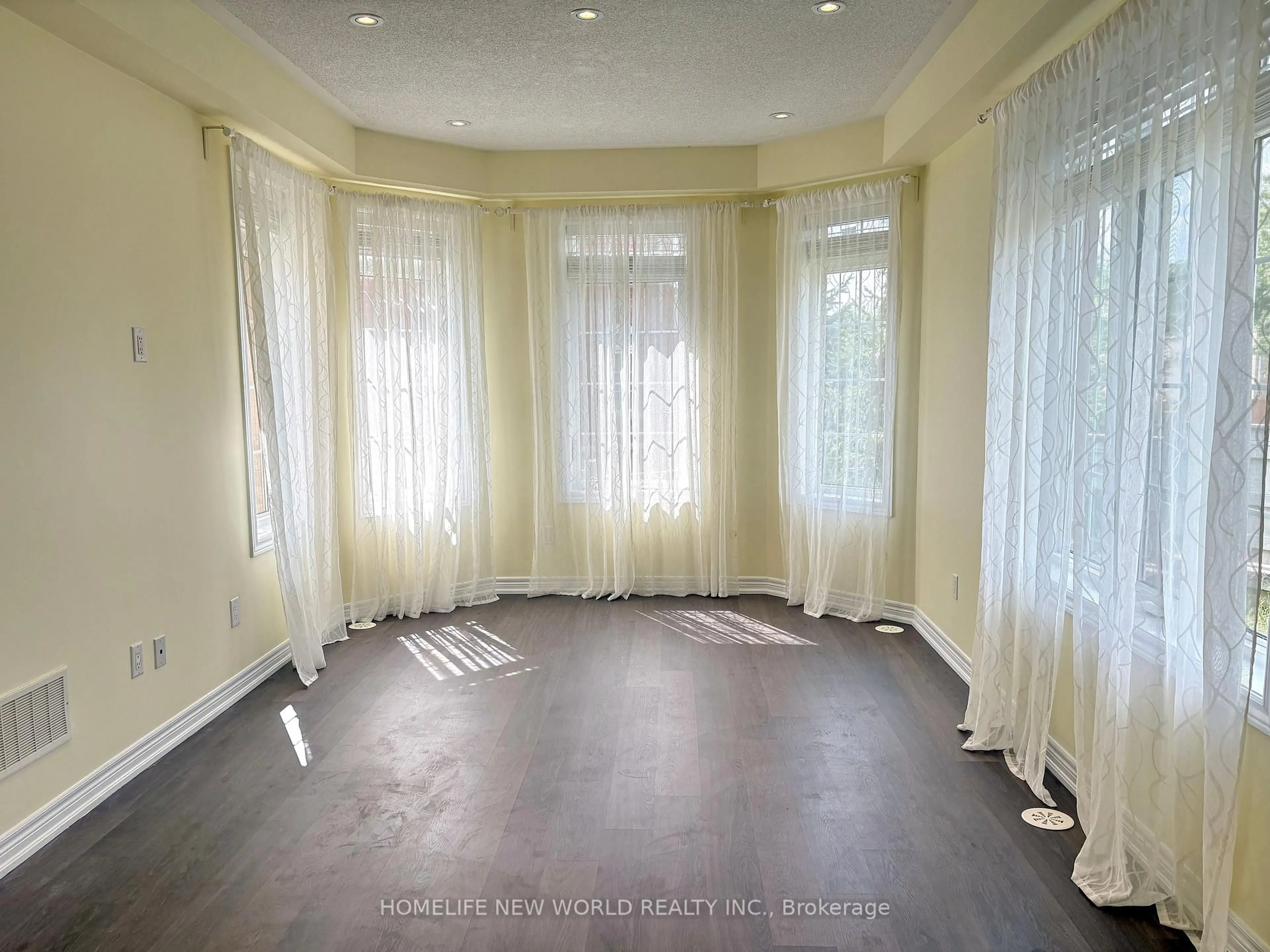 A pic of a room for 26 Roy Grove Way #50, Markham Ontario L6E 0T6