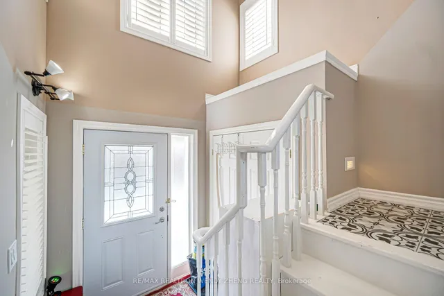 520 Silken Laumann Dr #21, Newmarket 4