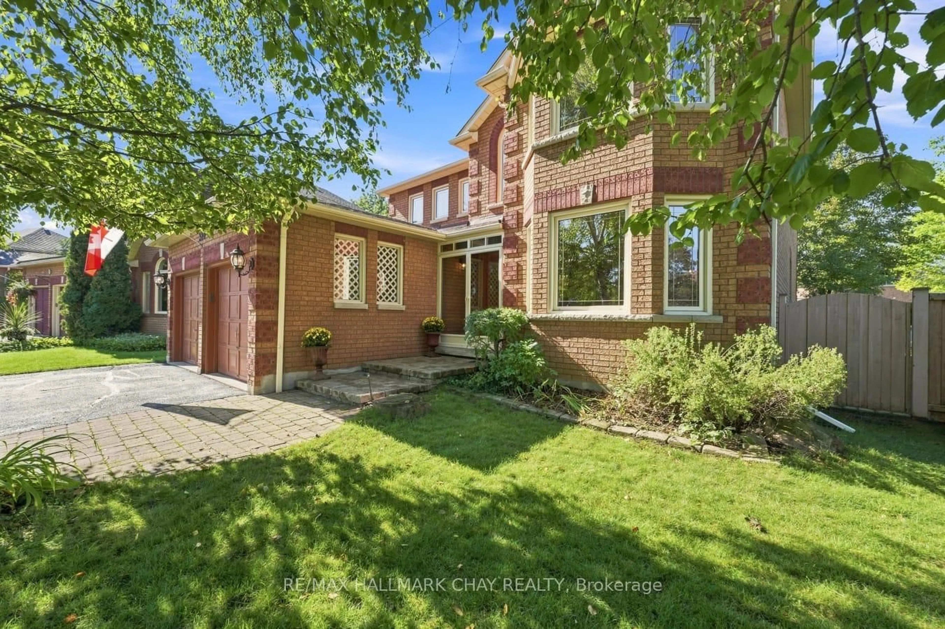 Home with brick exterior material, street for 380 Alex Doner Dr, Newmarket Ontario L3X 1E1