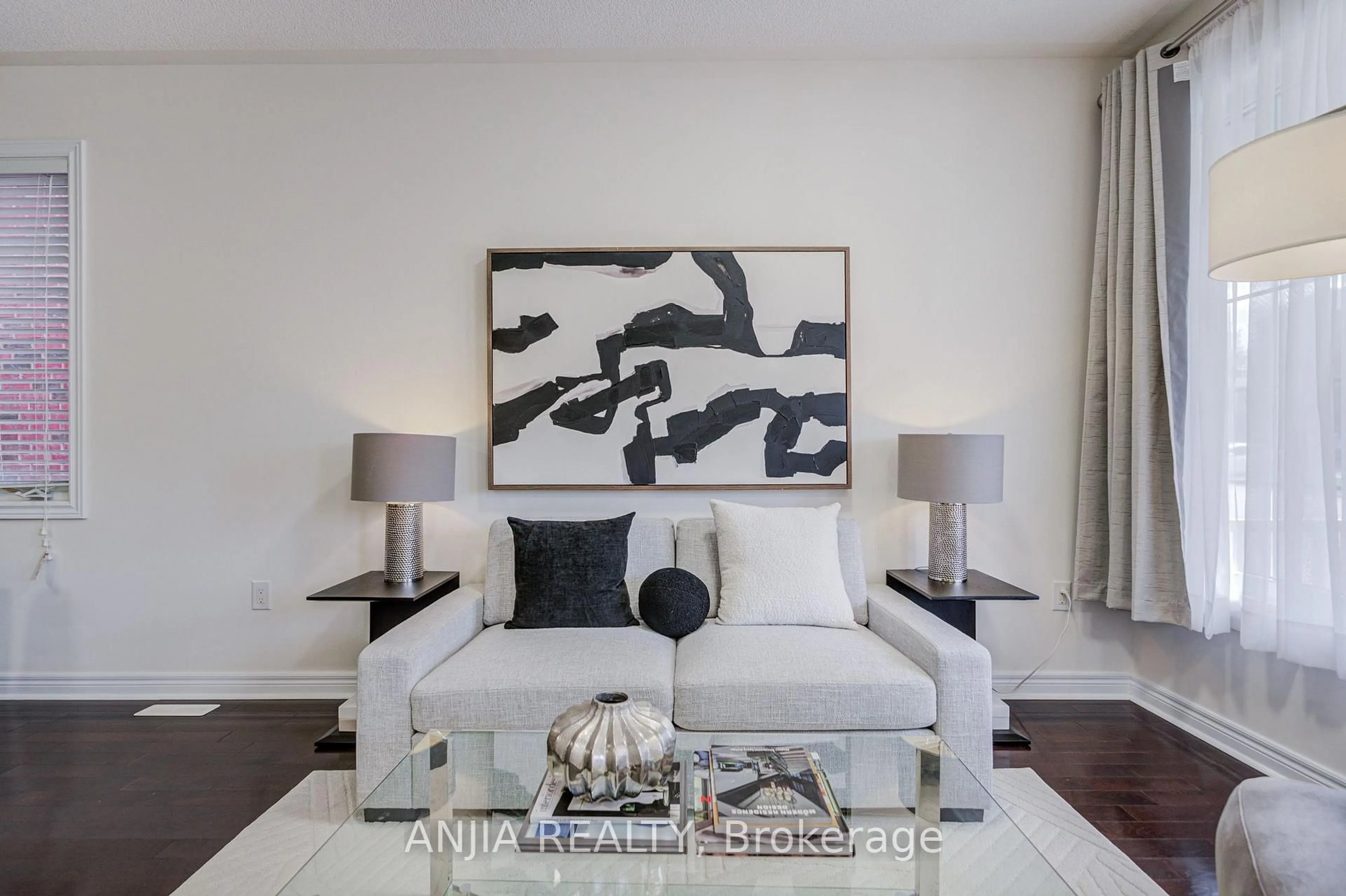 Living room with furniture, unknown for 205 Harbord St, Markham Ontario L6C 0X3