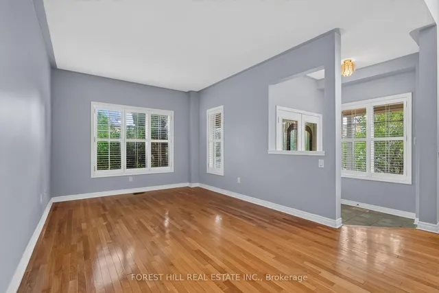 2 Foxfield Cres, Vaughan 5
