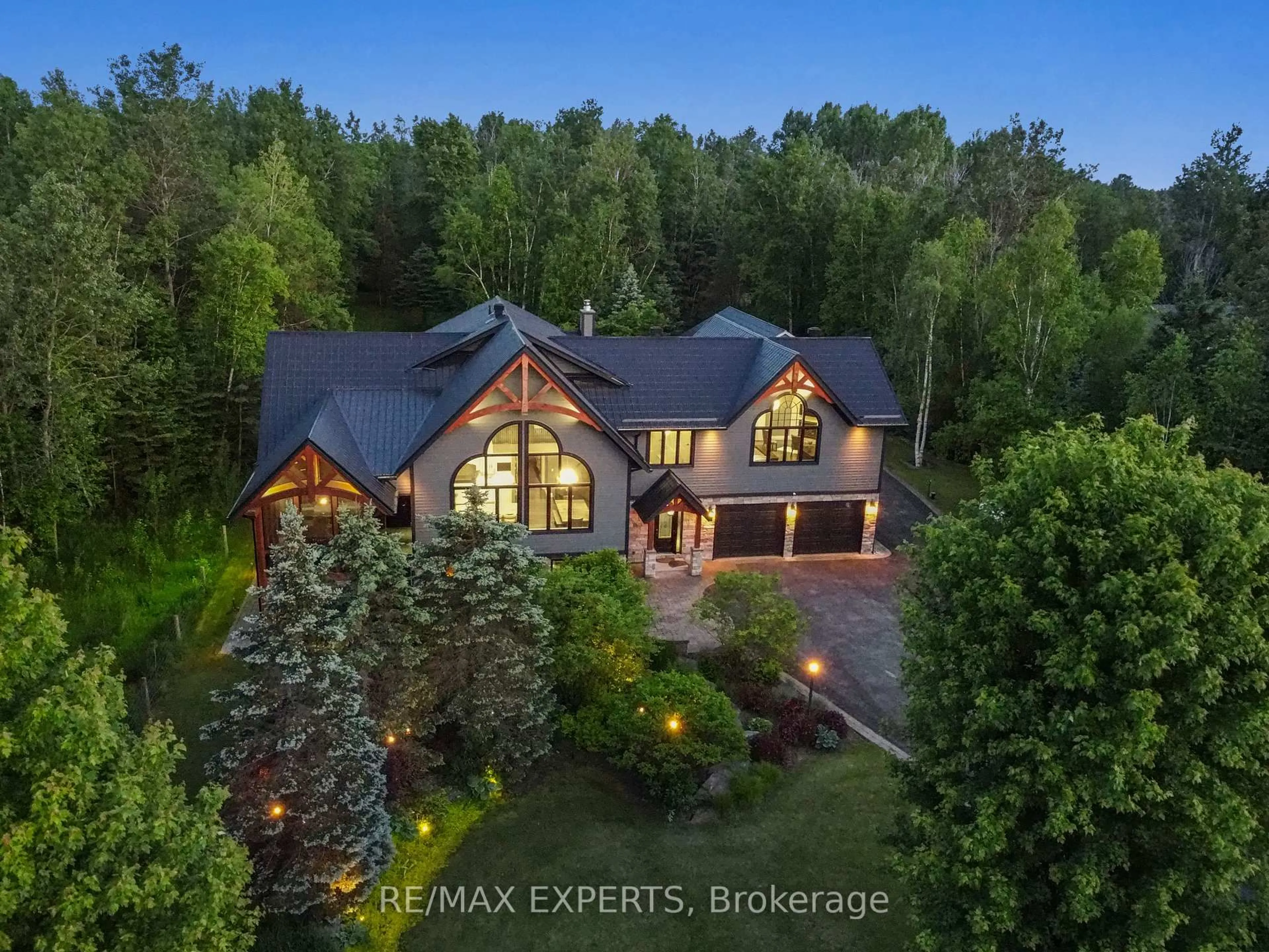 A pic from outside/outdoor area/front of a property/back of a property/a pic from drone, unknown for 5409 25th Sdrd, Essa Ontario L0M 1T0