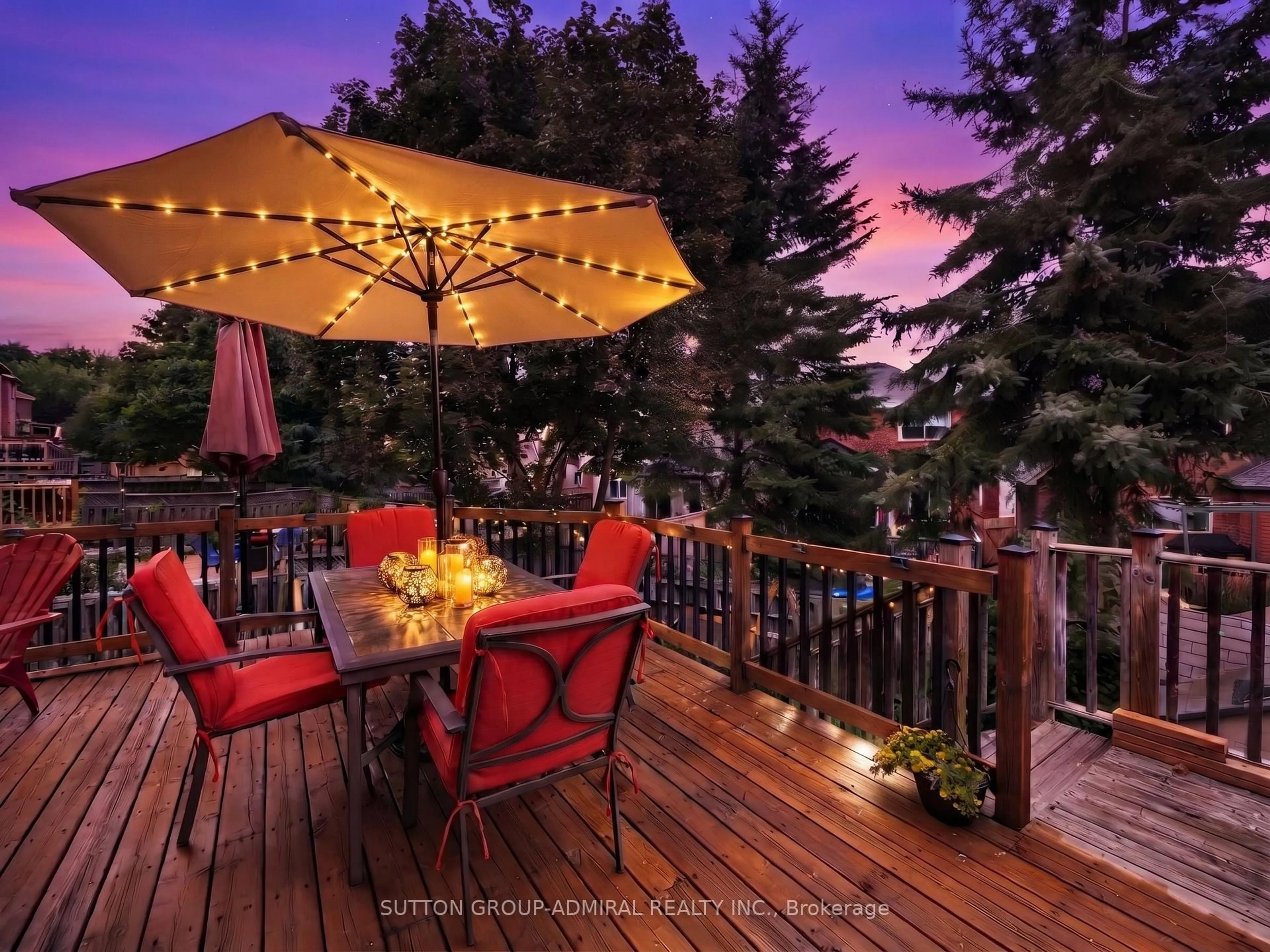 Patio, unknown for 267 Warner Cres, Newmarket Ontario L3X 2G6