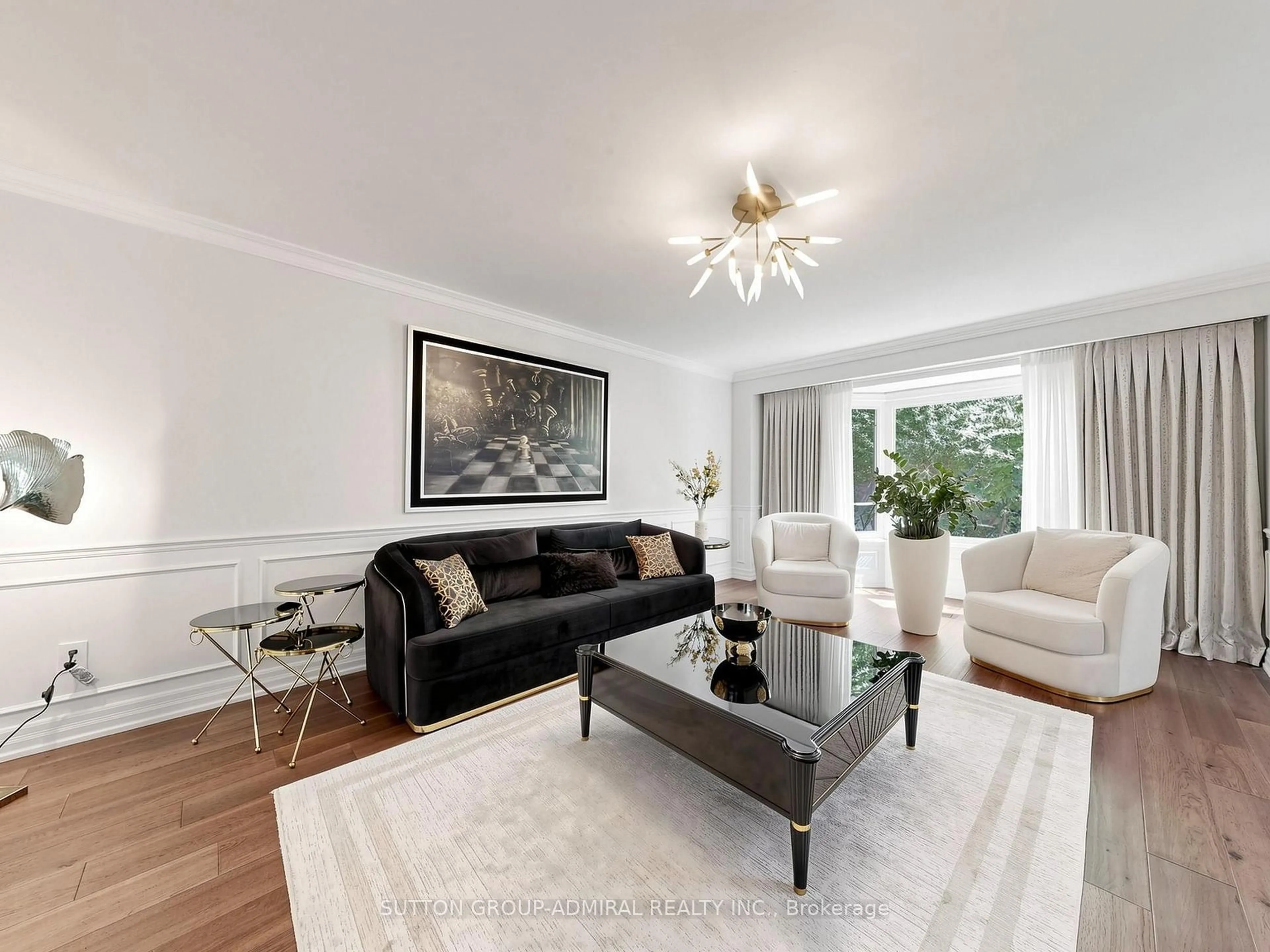 Living room with furniture, unknown for 48 Petch Cres, Aurora Ontario L4G 5N9