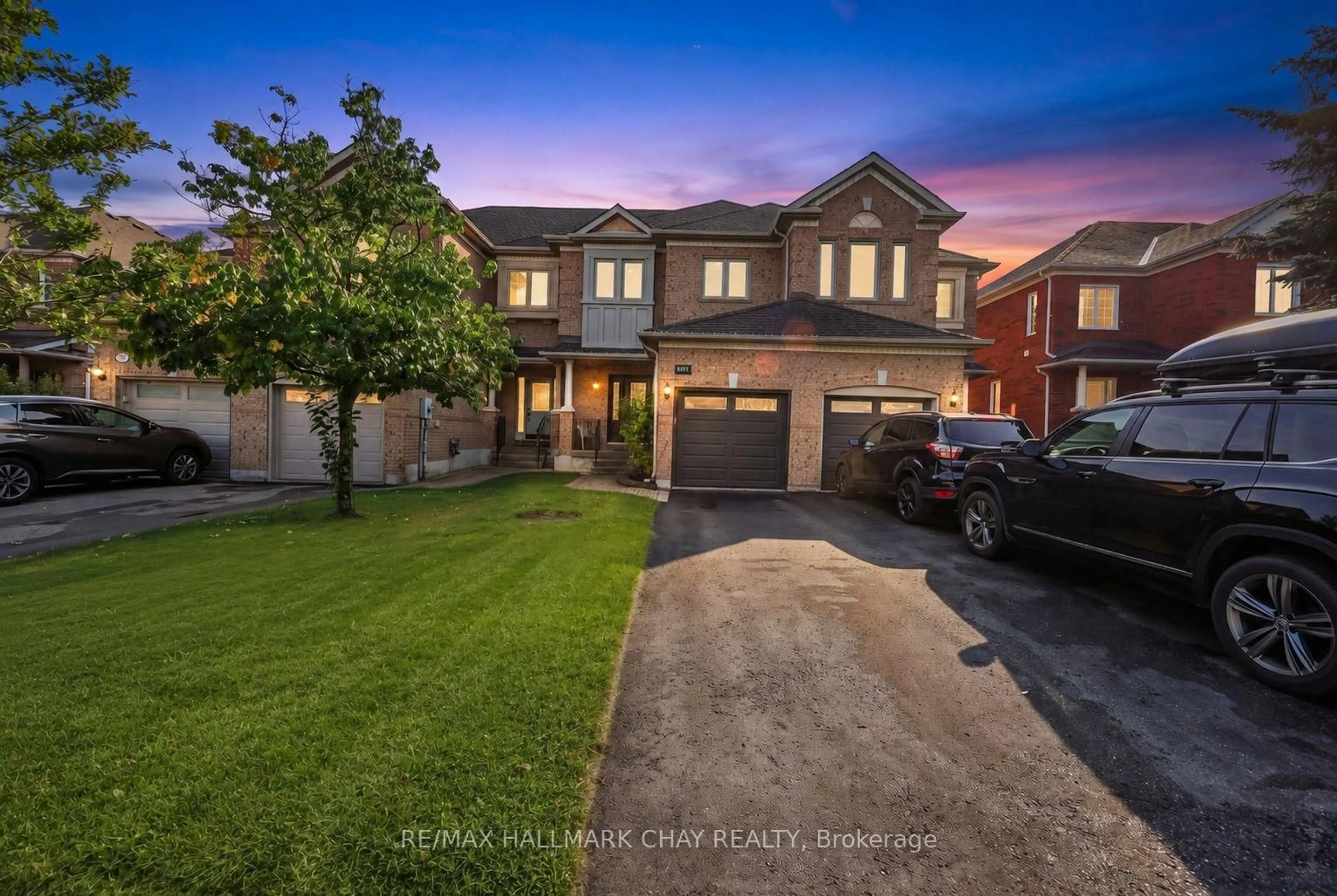 Home with brick exterior material, street for 168 Denise Circ, Newmarket Ontario L3X 2J9