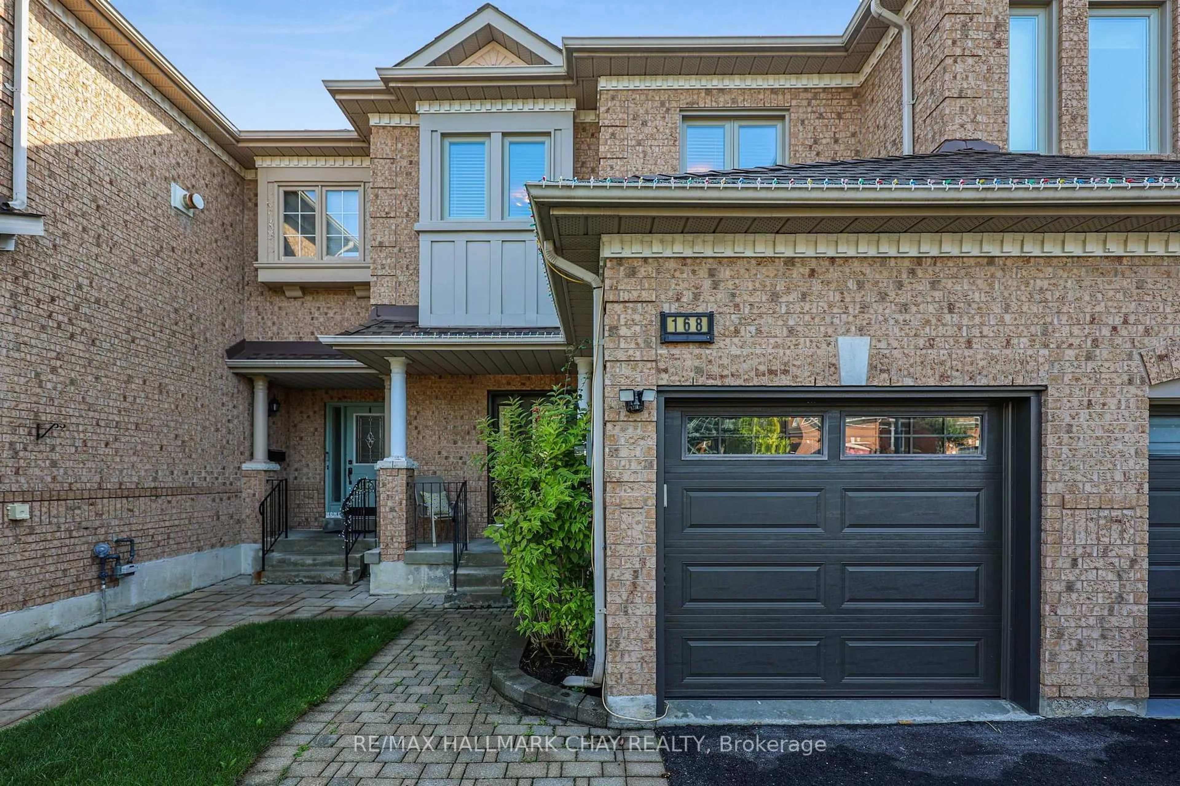 Home with brick exterior material, street for 168 Denise Circ, Newmarket Ontario L3X 2J9