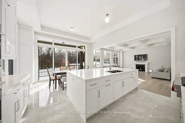 16 Gianvito Cres, King 3