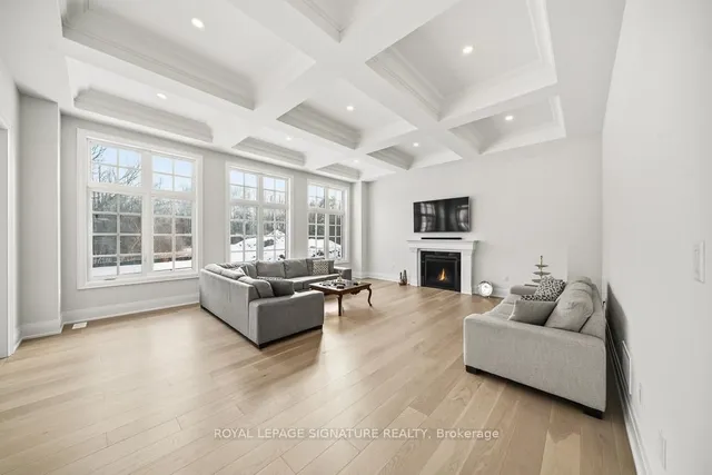 16 Gianvito Cres, King 5