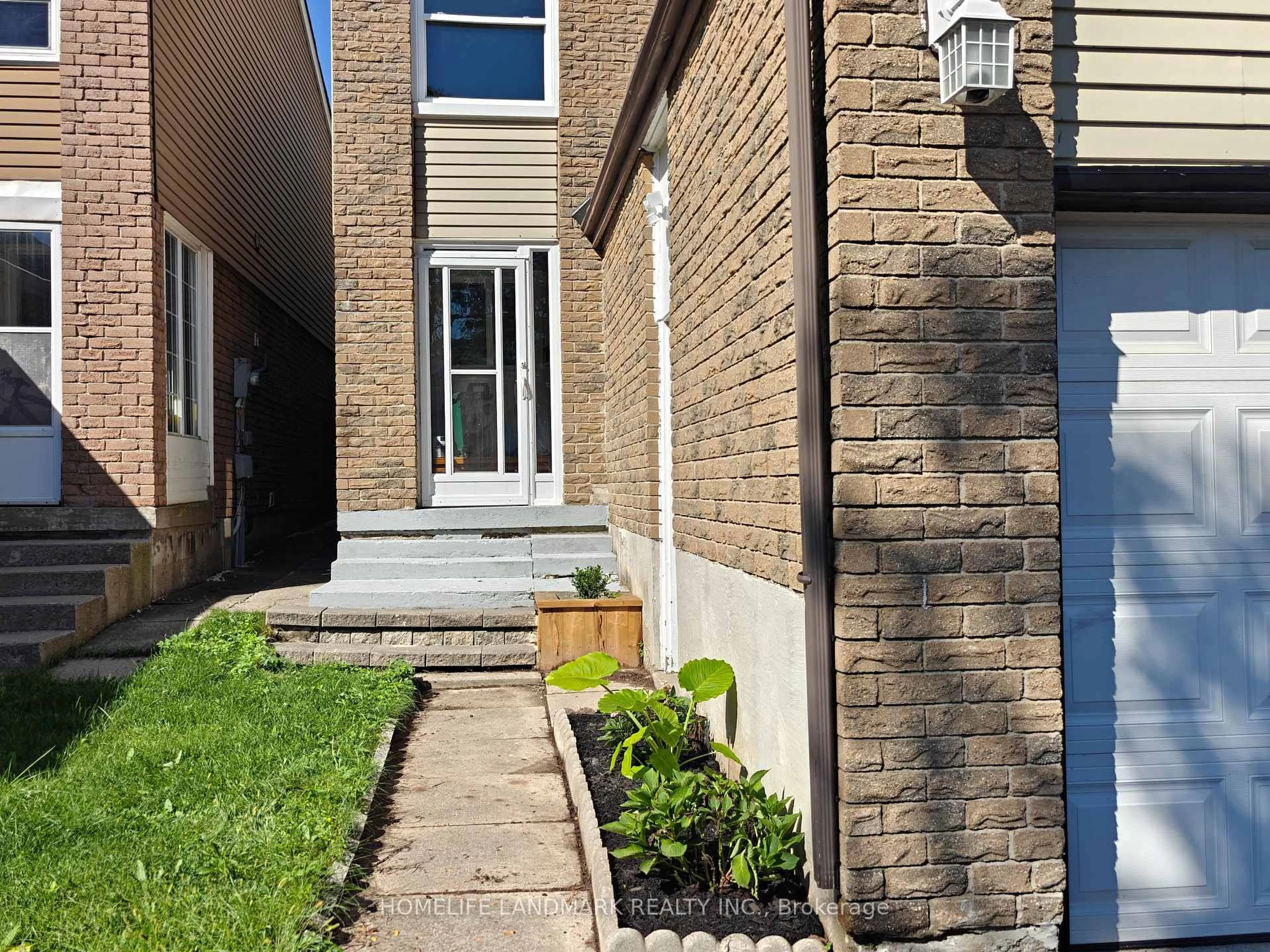 Unknown for 215 Bob O' Link Ave, Vaughan Ontario L4L 1H1
