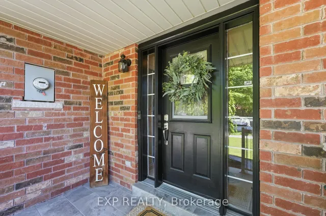 3 Battenberg Crt, East Gwillimbury 2
