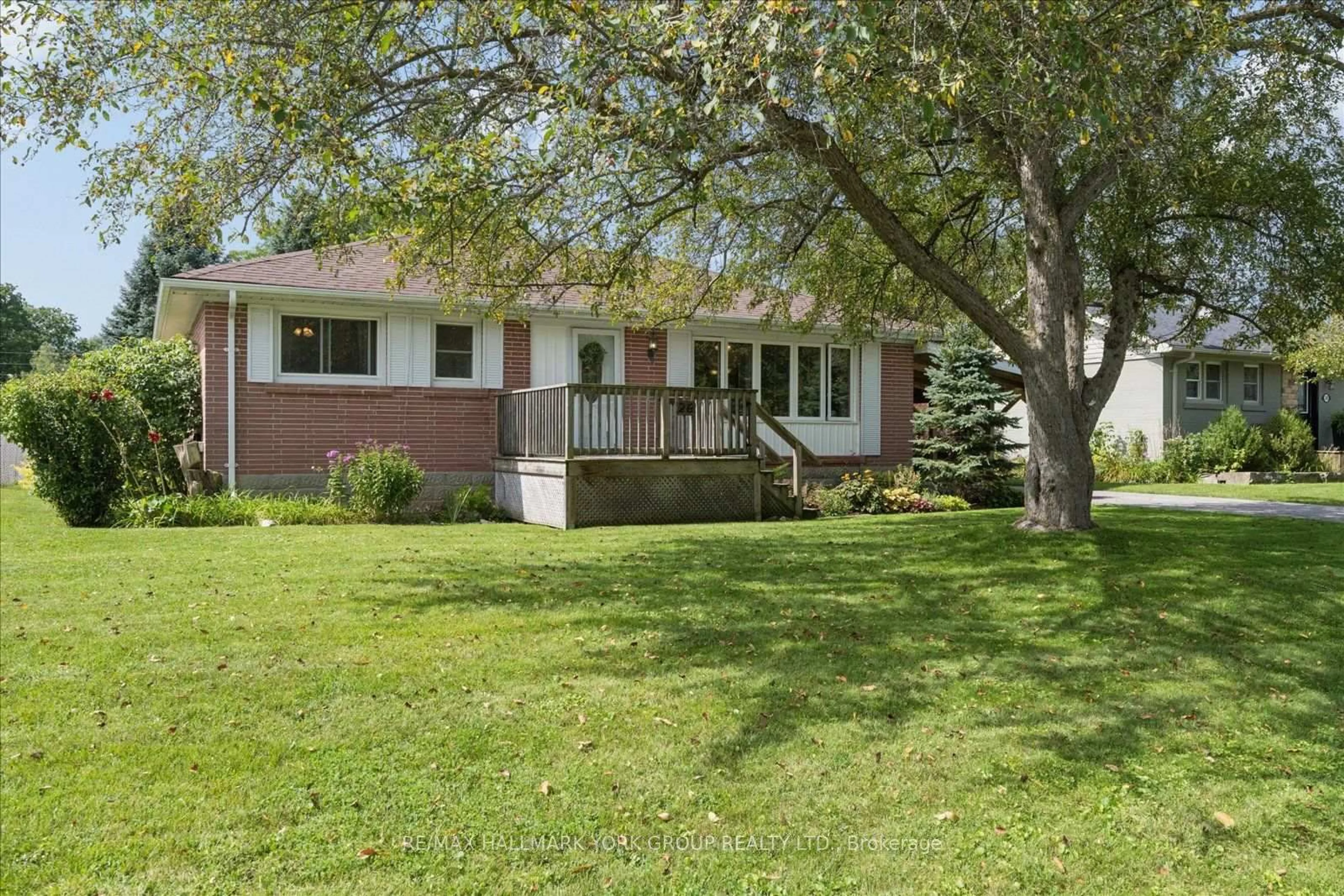 Unknown for 26 Georgina St, Georgina Ontario L0E 1R0