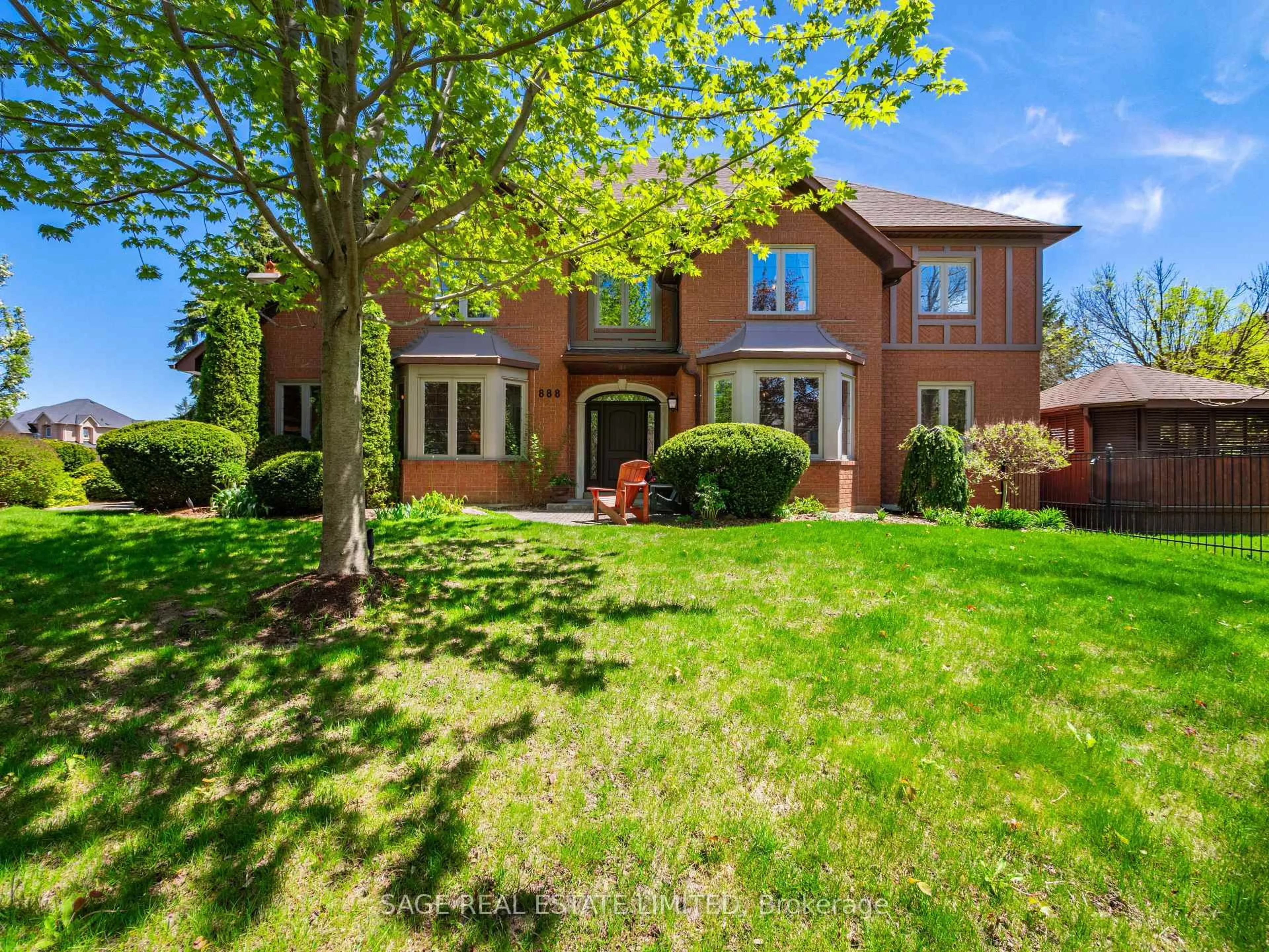 Home with brick exterior material, street for 888 Cresta Rider Pl, Newmarket Ontario L3X 1L5