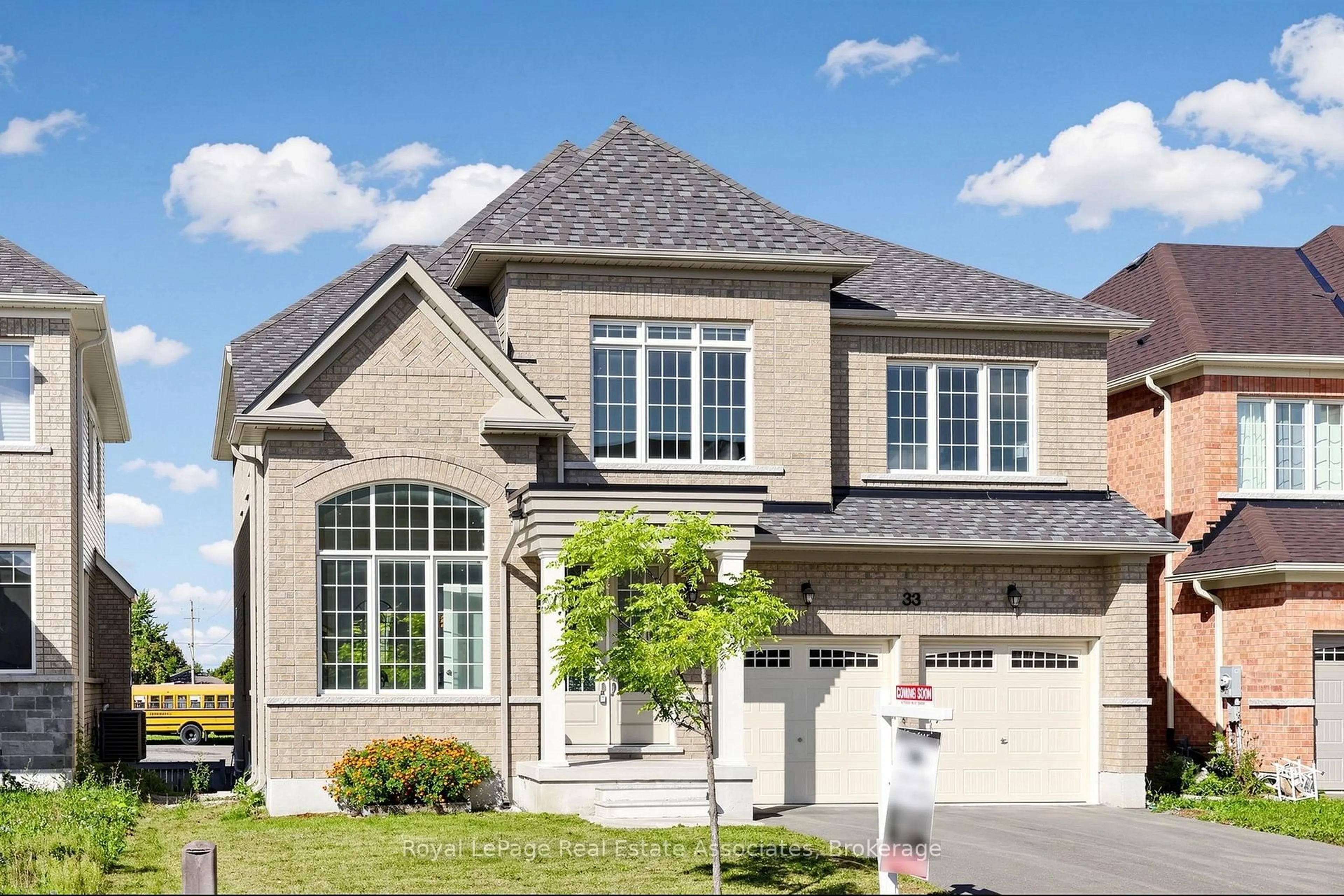 Home with brick exterior material, street for 33 Bill Guy Dr, Georgina Ontario L4P 0H9