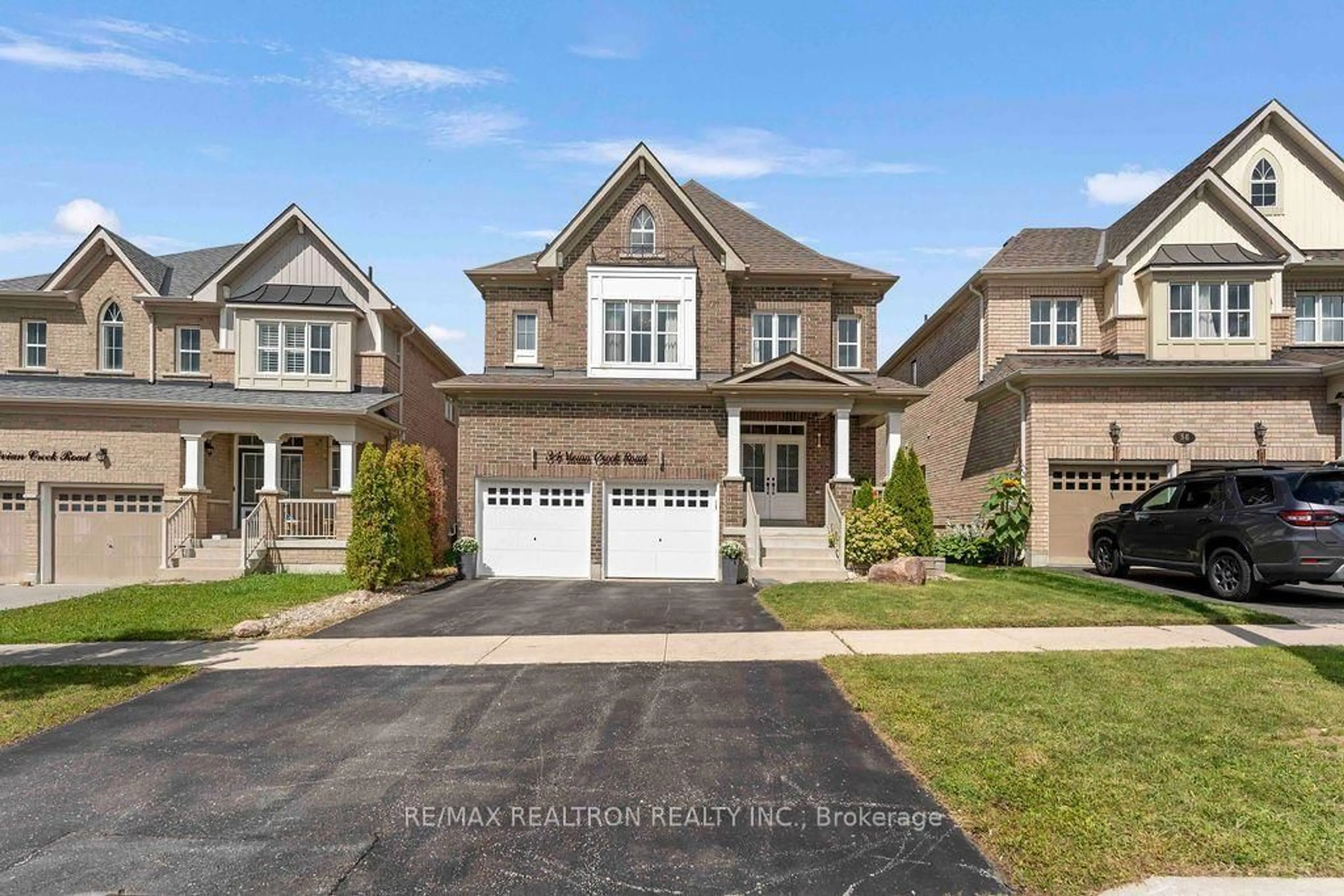 Home with brick exterior material, street for 34 Vivian Creek Rd, East Gwillimbury Ontario L0G 1M0