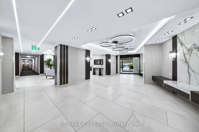 30 Harding Blvd #Ph01, Richmond Hill 4