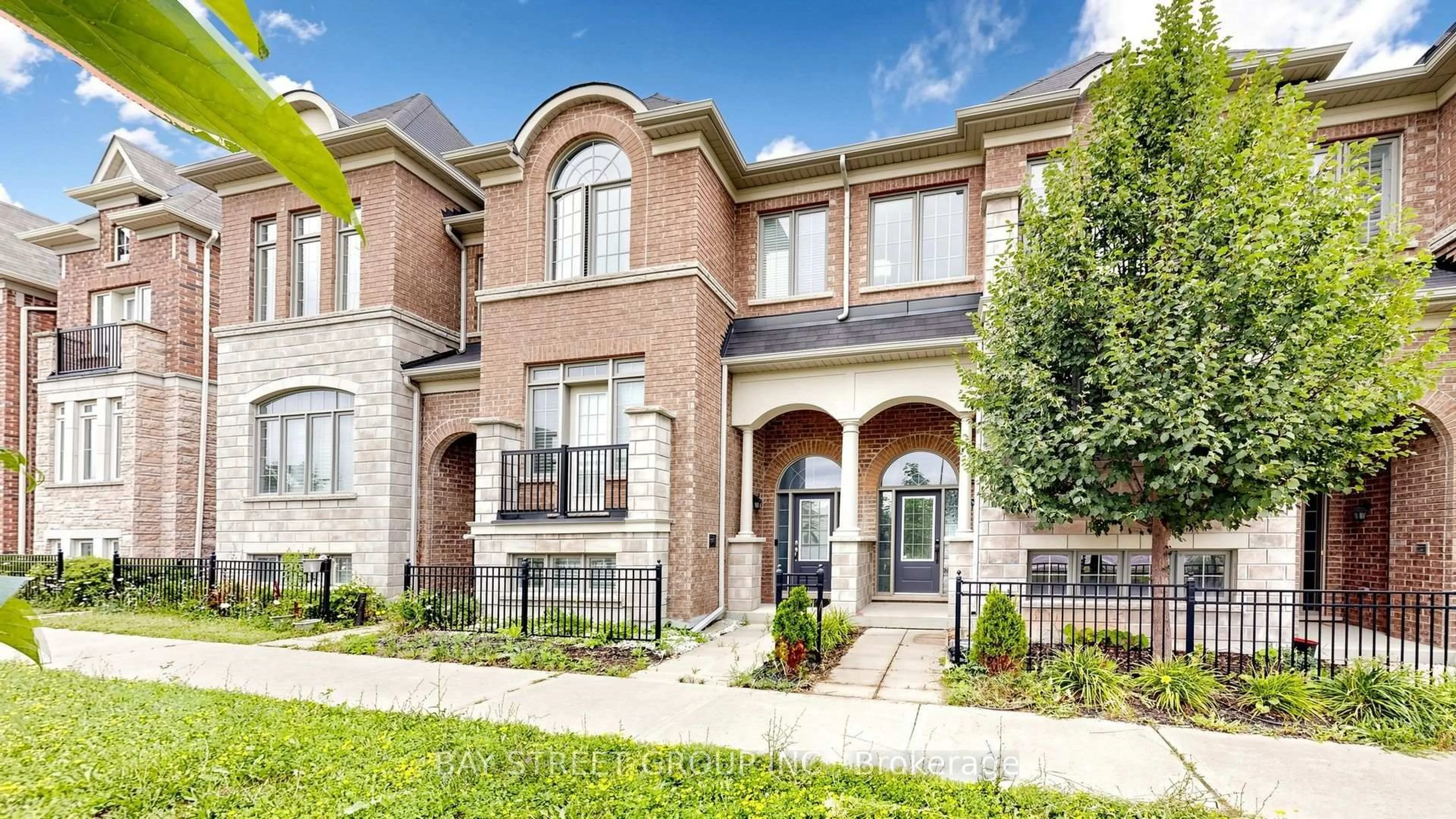Home with brick exterior material, street for 35 Sharbot Lane, Markham Ontario L6E 0S7