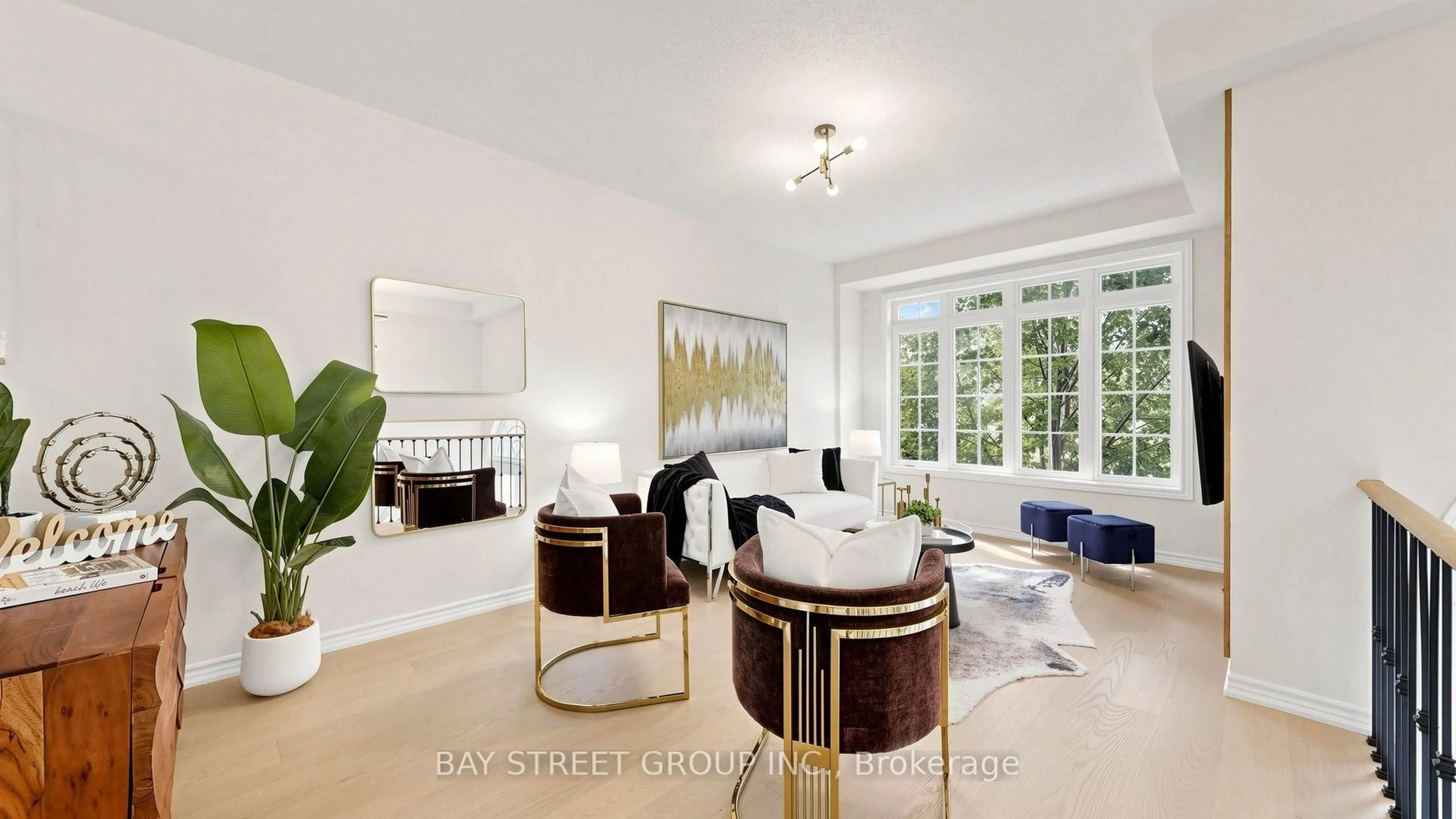 Living room with furniture, unknown for 35 Sharbot Lane, Markham Ontario L6E 0S7