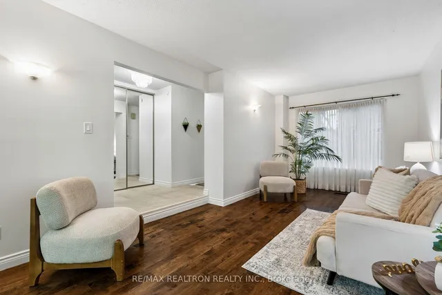 122 Colvin Cres, Vaughan 5