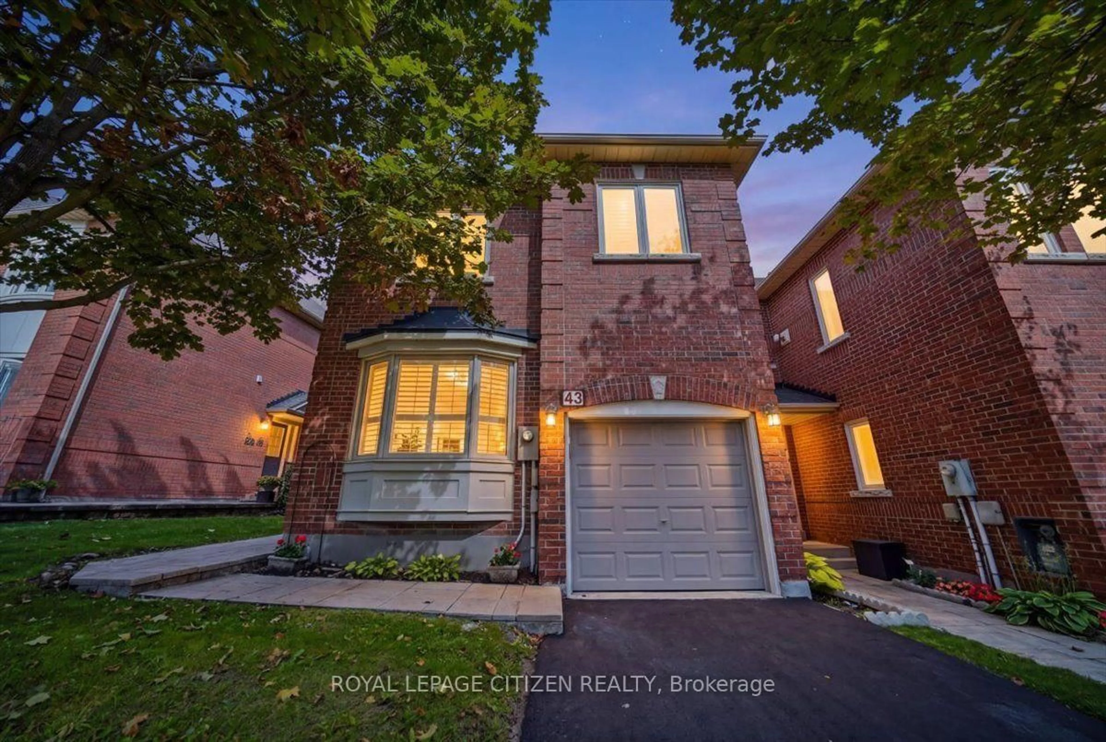 Home with brick exterior material, street for 255 Shaftsbury Ave #43, Richmond Hill Ontario L4C 0L9