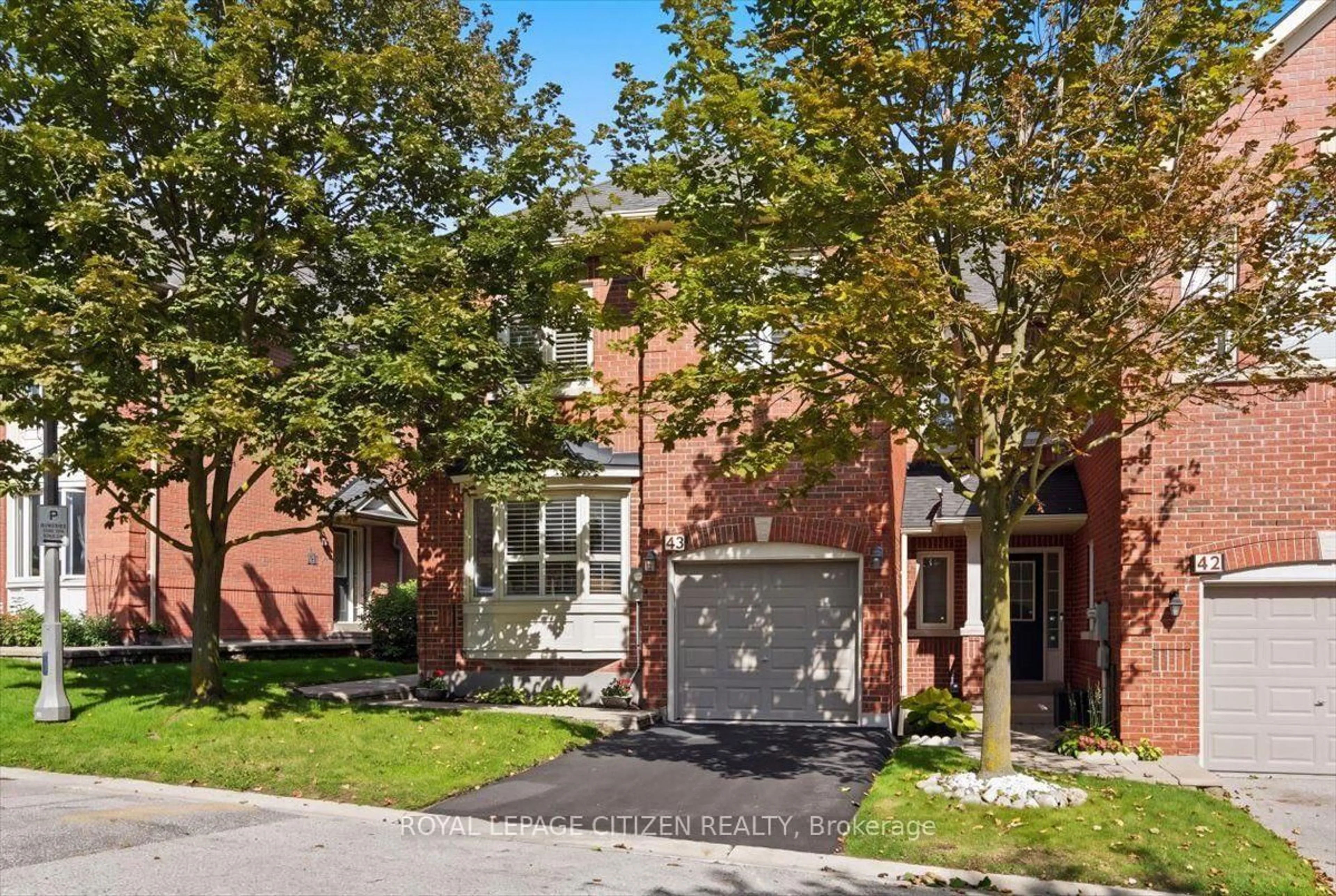 Home with brick exterior material, street for 255 Shaftsbury Ave #43, Richmond Hill Ontario L4C 0L9