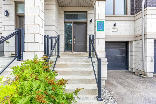 5 Armillo Pl, Markham 3