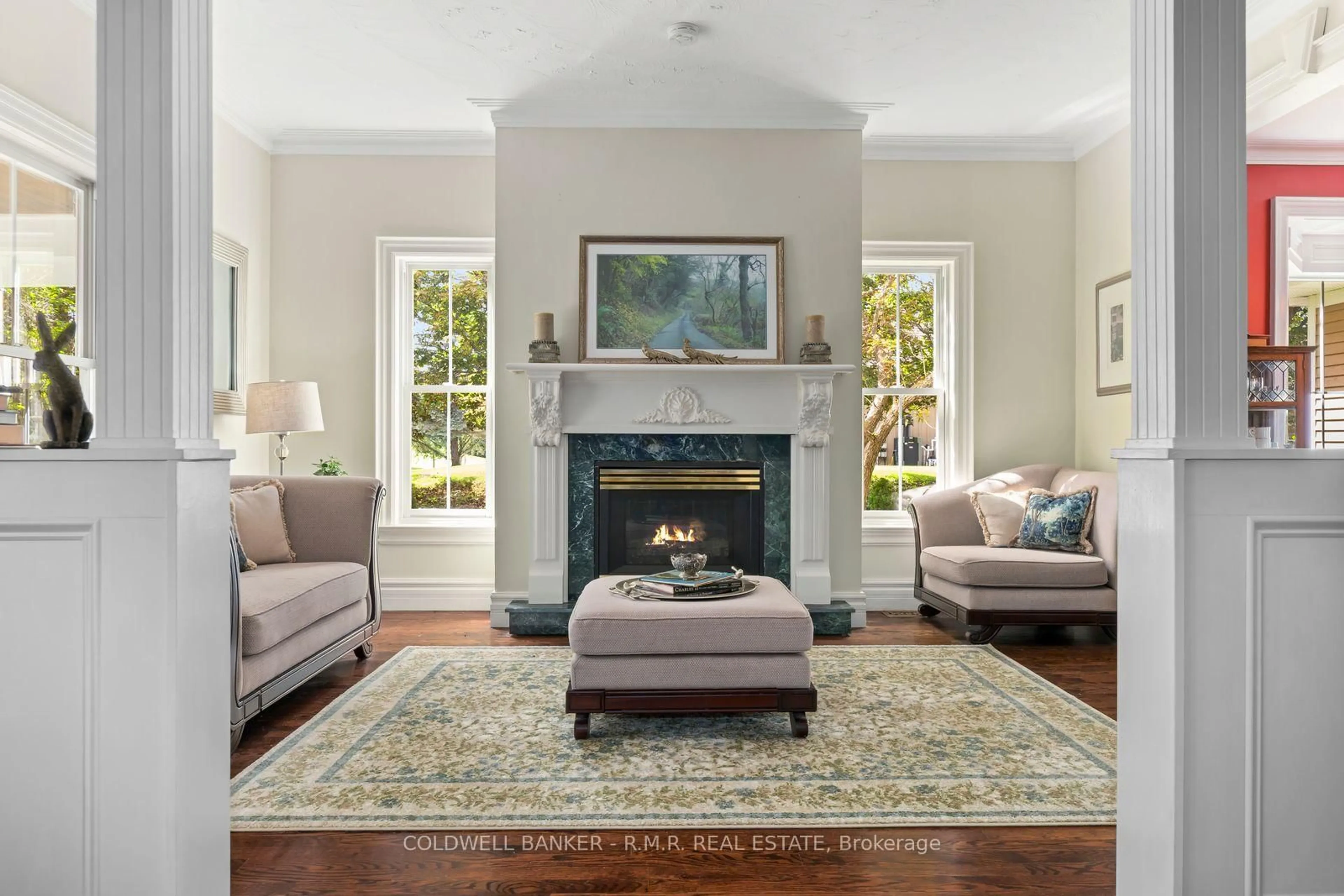 Living room with furniture, unknown for 26 Mill Run Gate, Uxbridge Ontario L9P 1R1