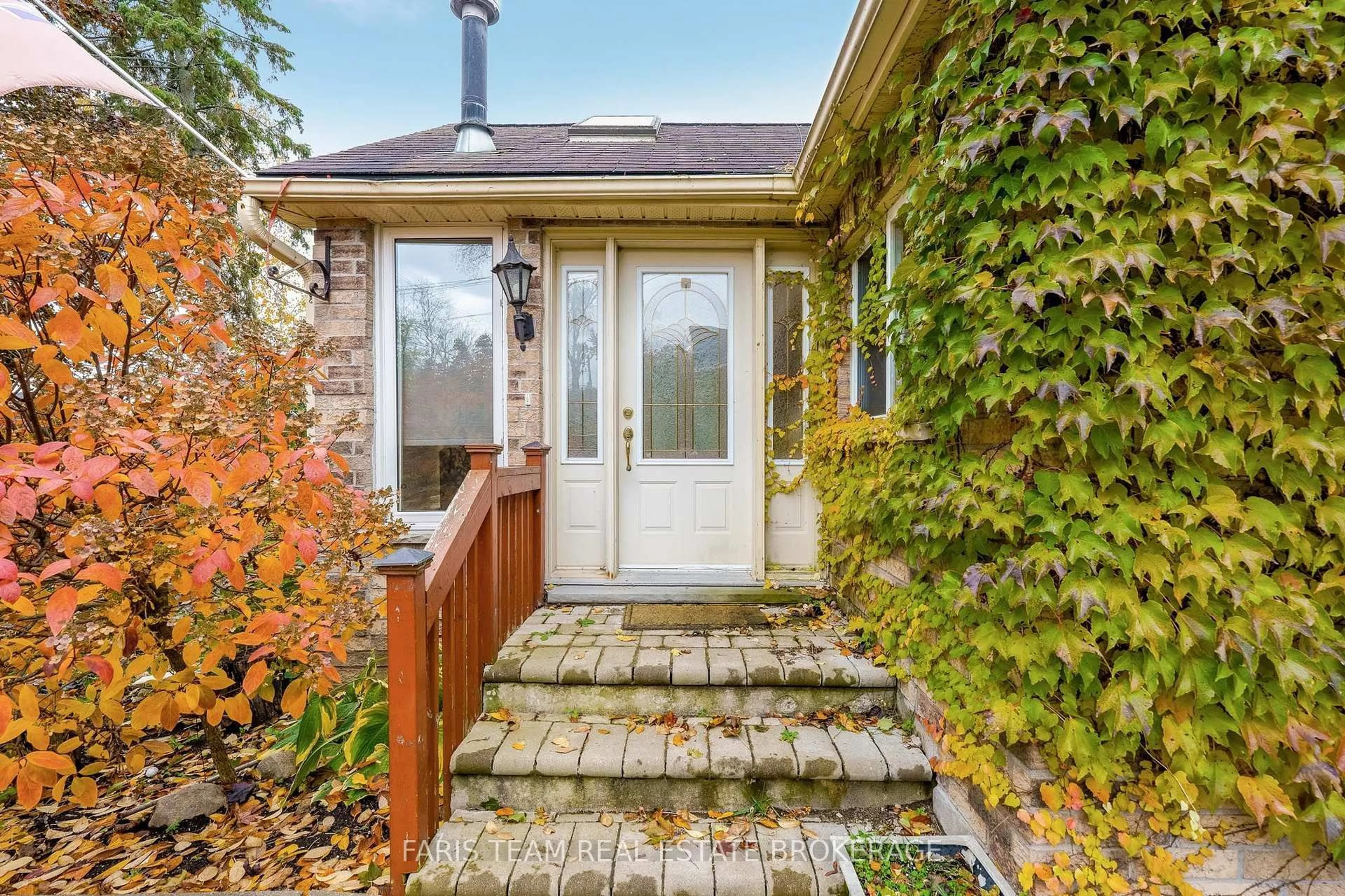Unknown for 2790 Purvis St, Innisfil Ontario L9S 3K6