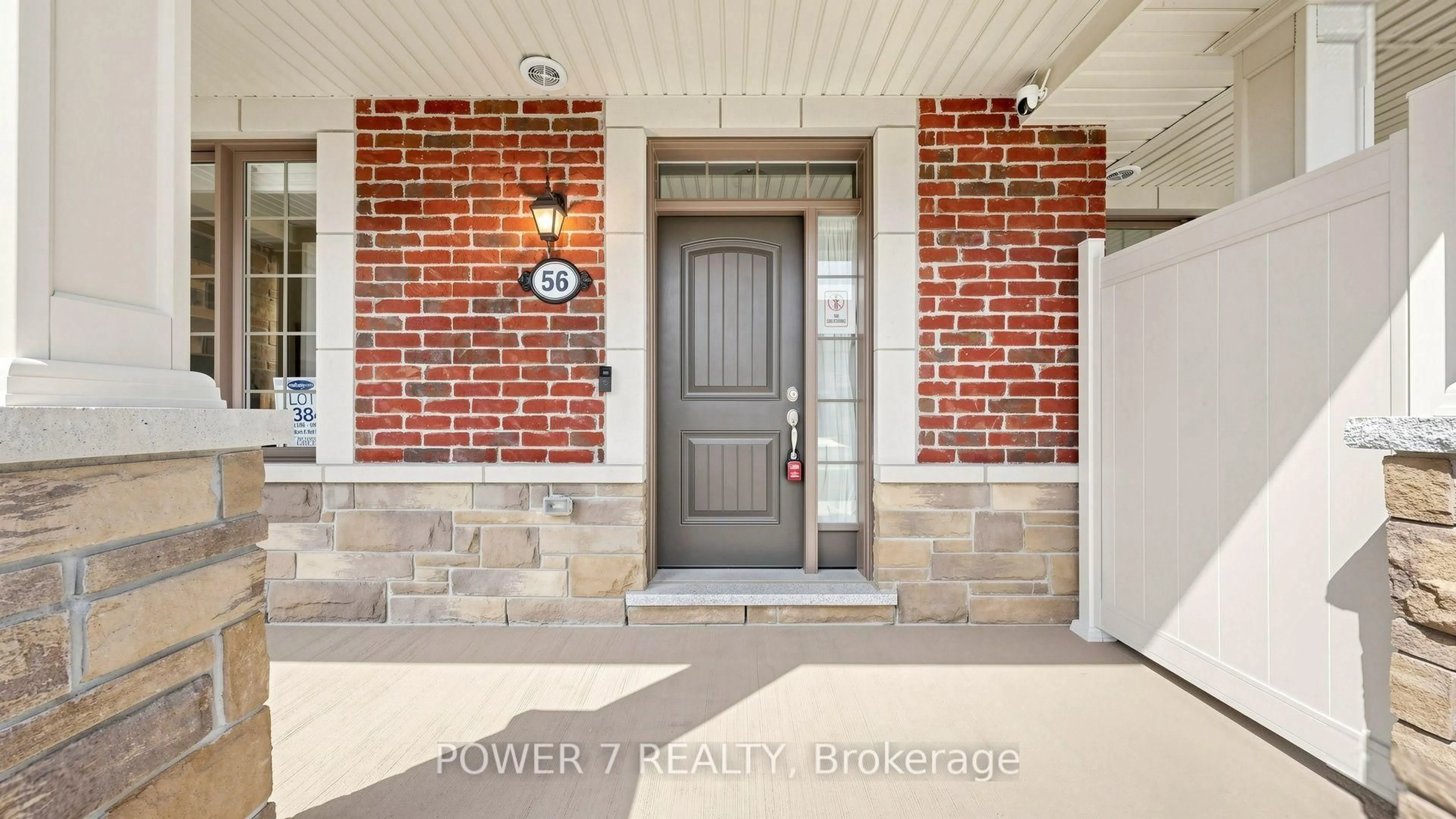 Indoor entryway for 56 William F Bell Pkwy, Richmond Hill Ontario L4S 0K1
